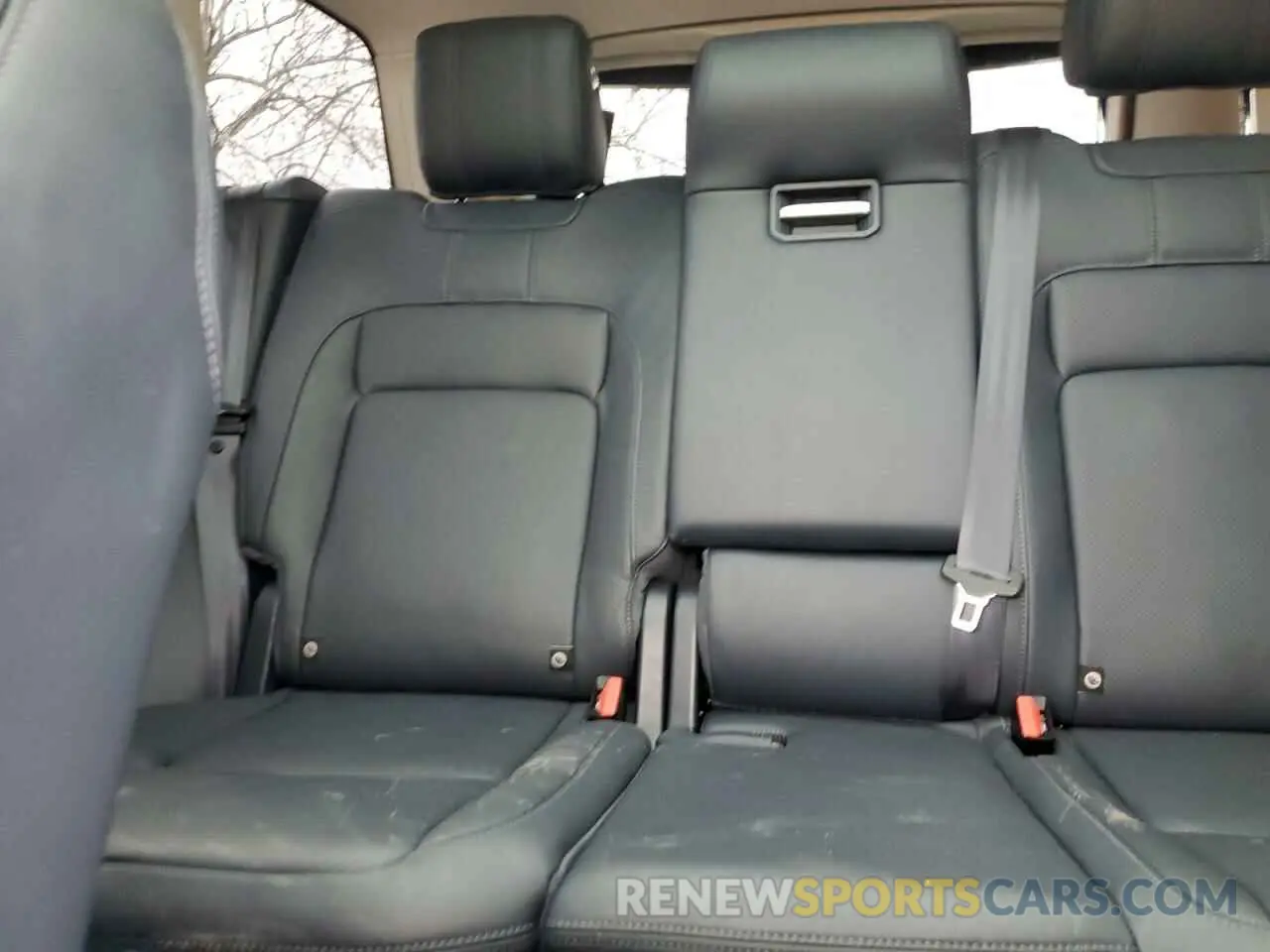 10 Photograph of a damaged car SALGS2SV2KA521580 LAND ROVER RANGEROVER 2019