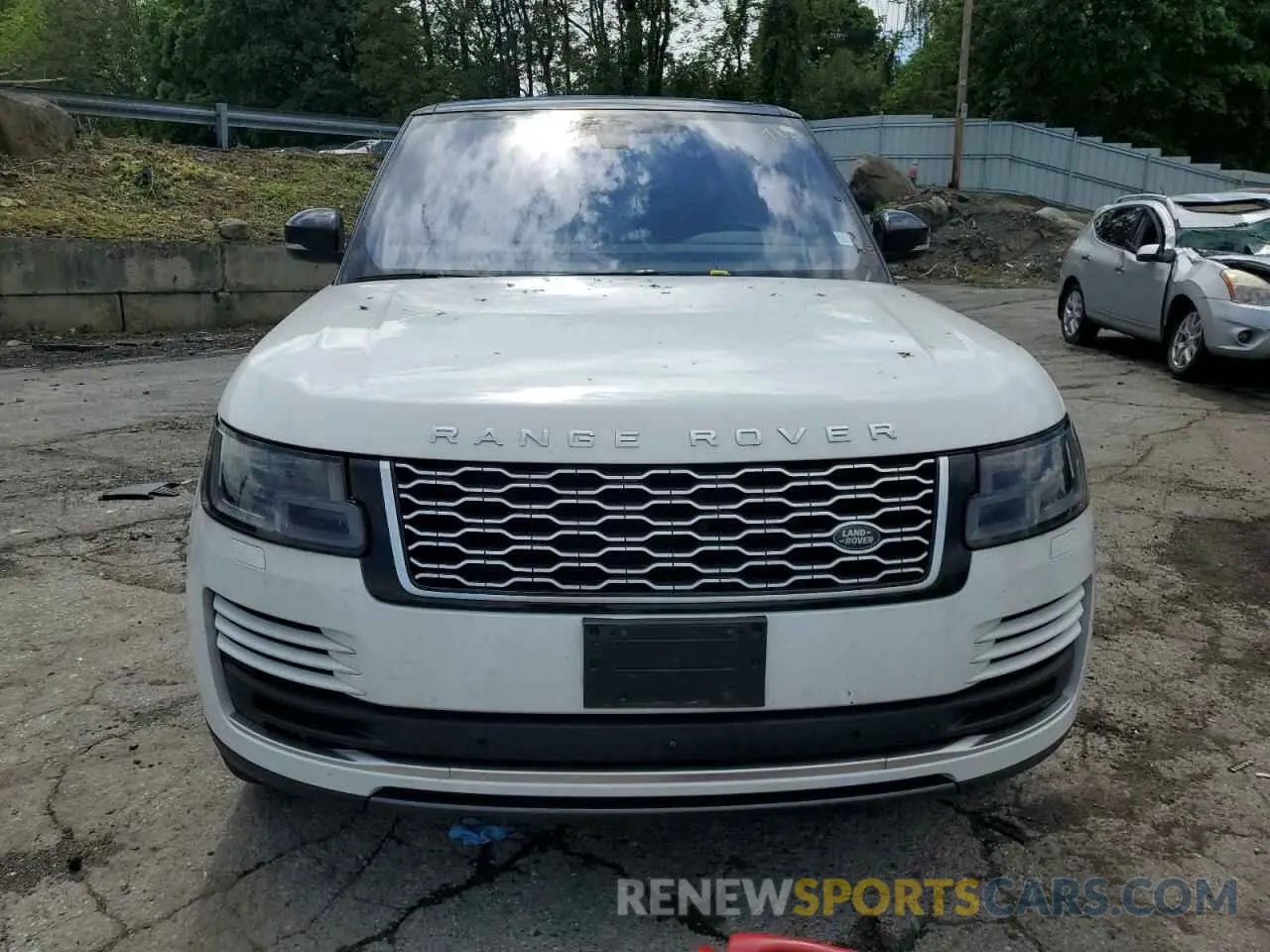 5 Photograph of a damaged car SALGS2SV2KA557981 LAND ROVER RANGEROVER 2019