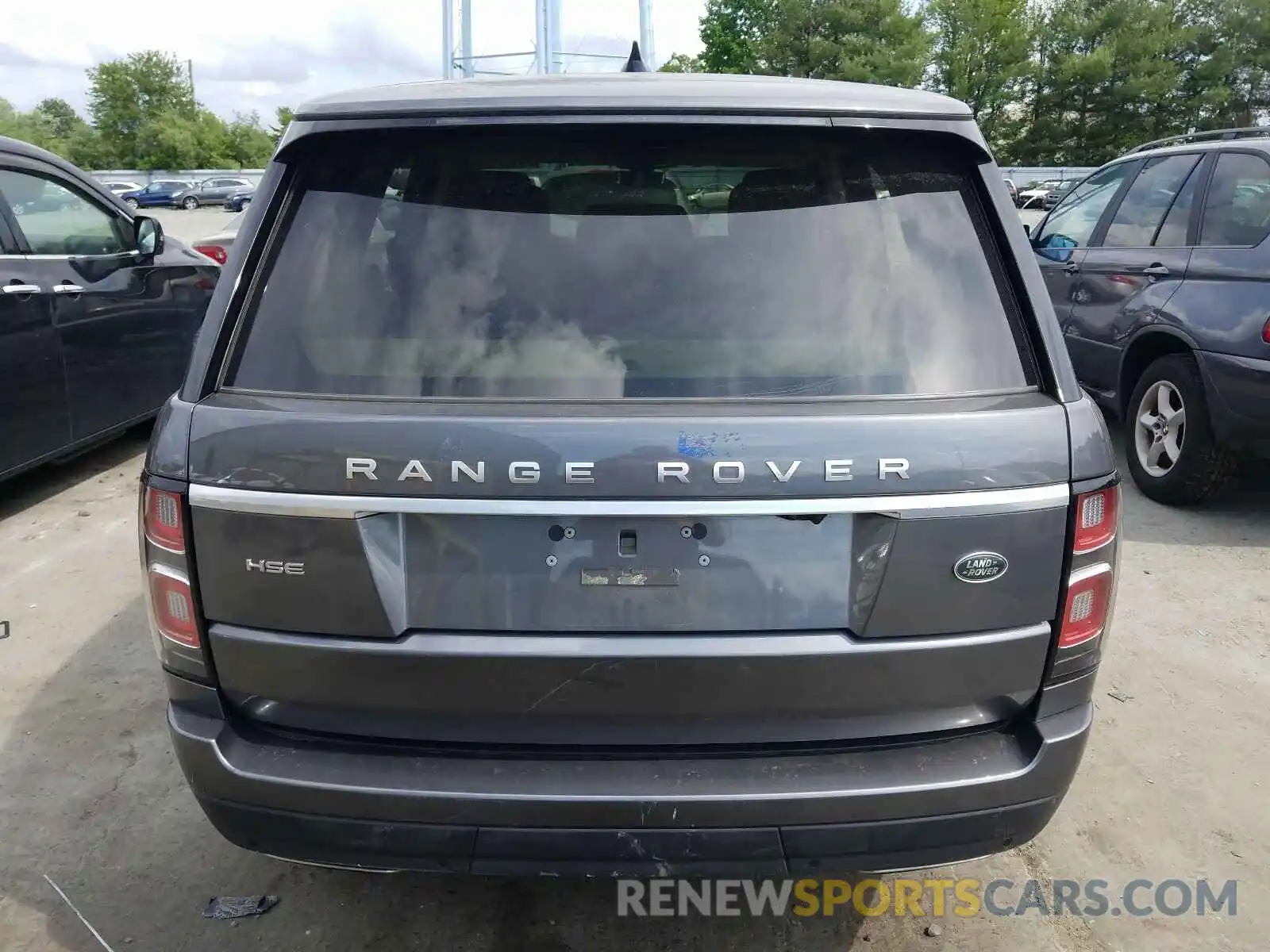 9 Photograph of a damaged car SALGS2SV4KA547842 LAND ROVER RANGEROVER 2019