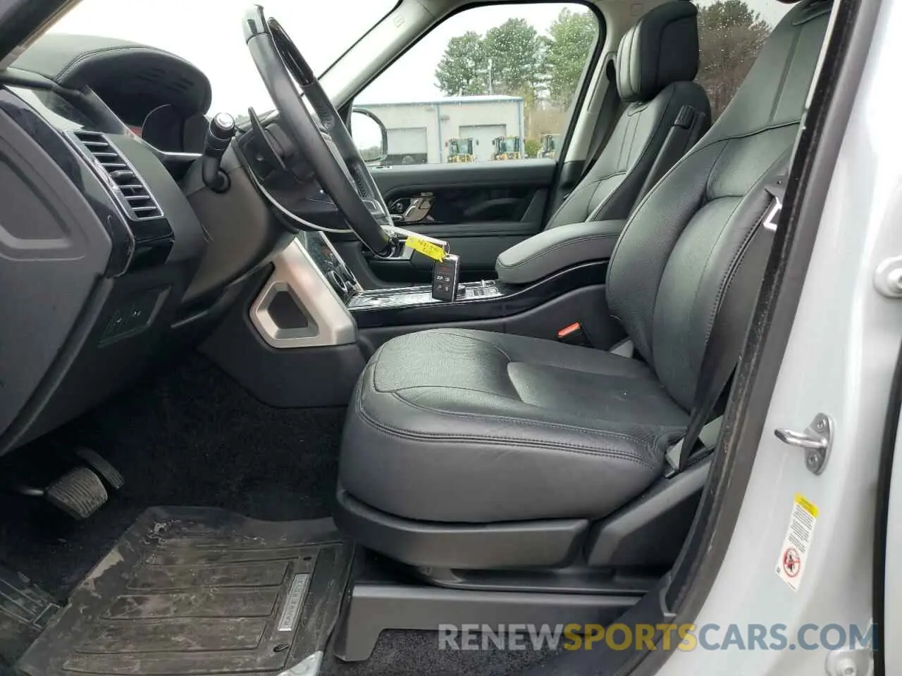 7 Photograph of a damaged car SALGS2SV5KA554850 LAND ROVER RANGEROVER 2019