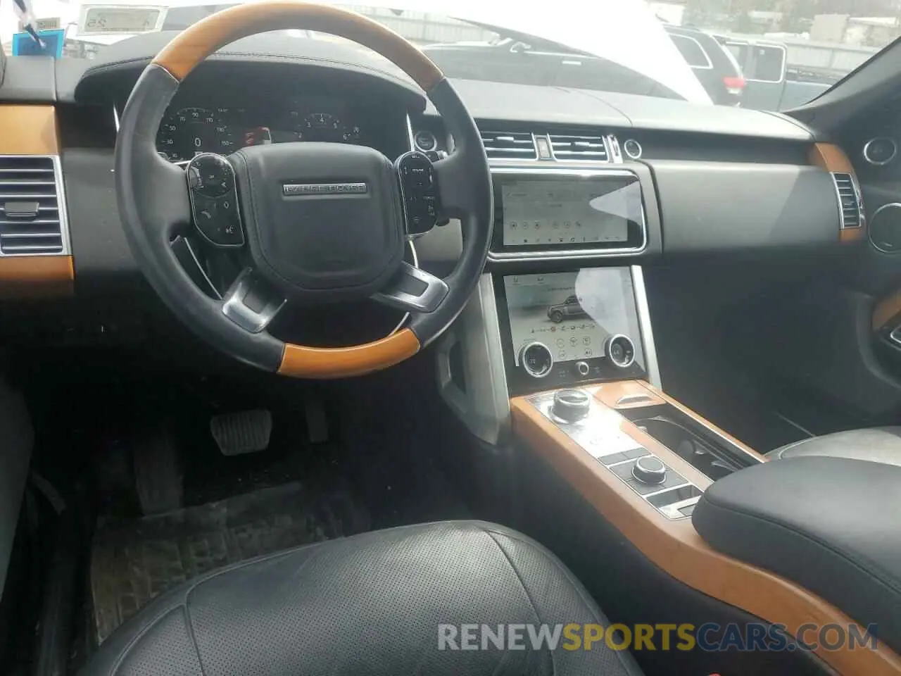 8 Photograph of a damaged car SALGS5RE0KA553158 LAND ROVER RANGEROVER 2019