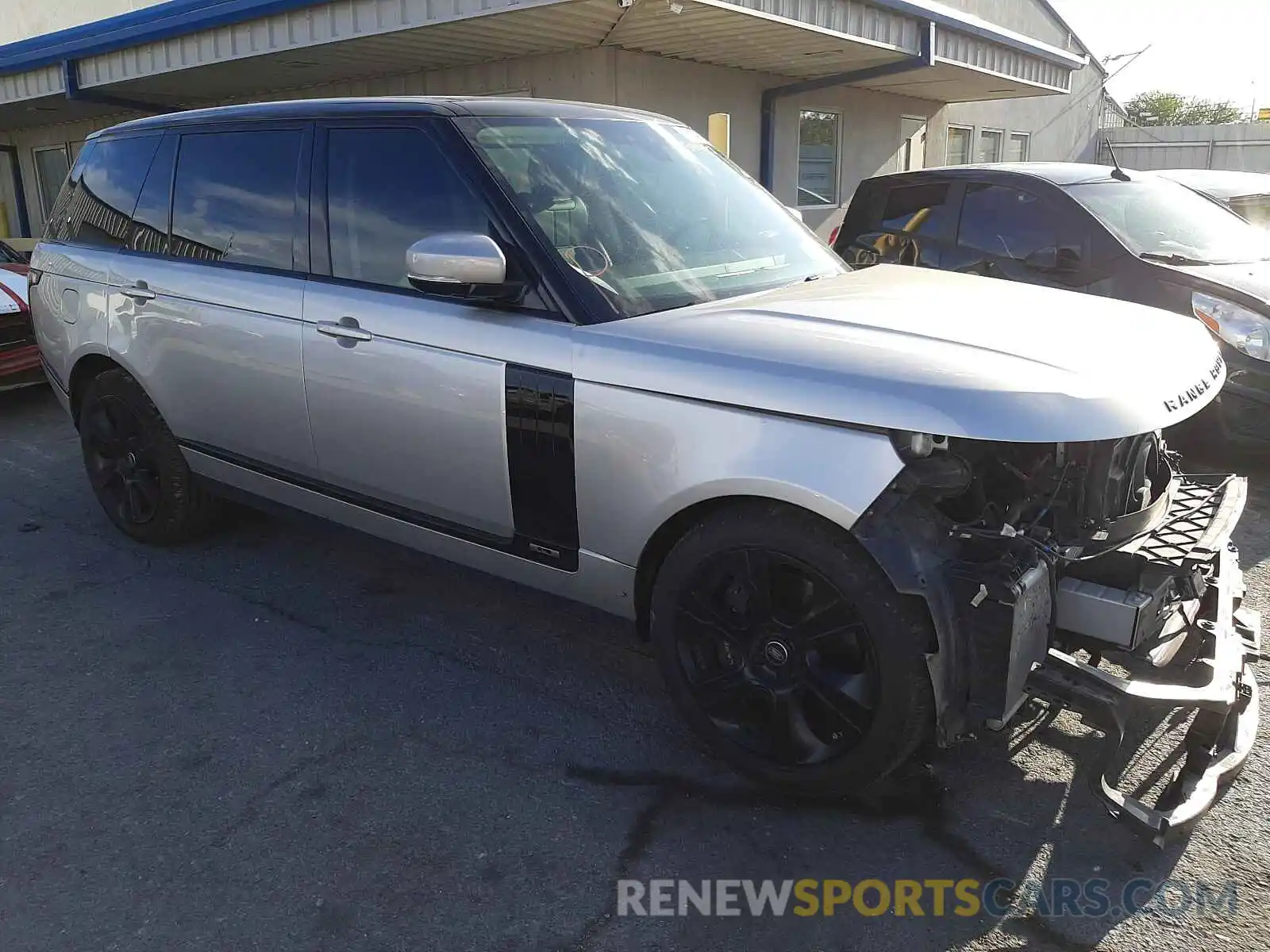 1 Photograph of a damaged car SALGS5REXKA552535 LAND ROVER RANGEROVER 2019