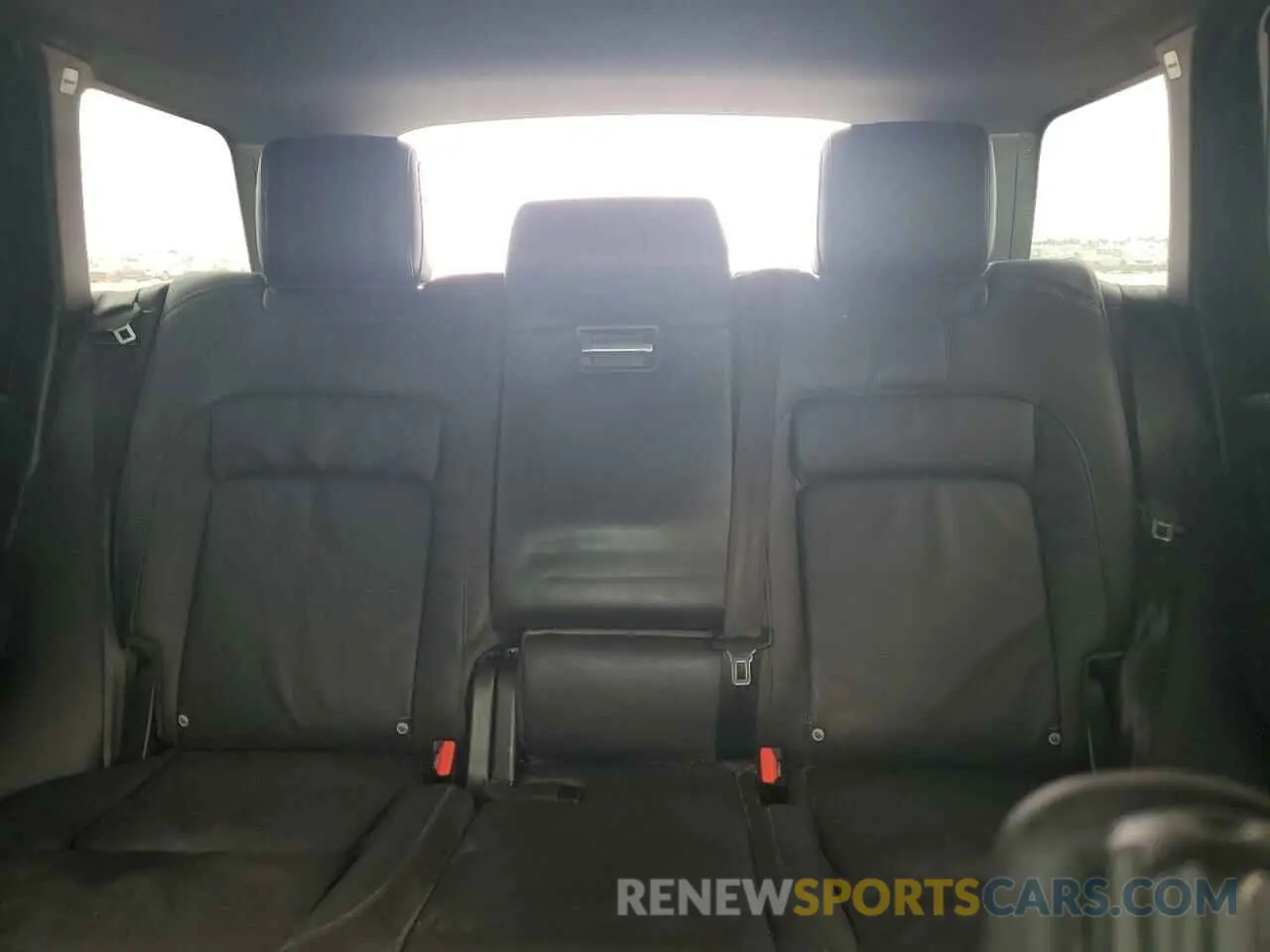 10 Photograph of a damaged car SALGS5REXKA552602 LAND ROVER RANGEROVER 2019