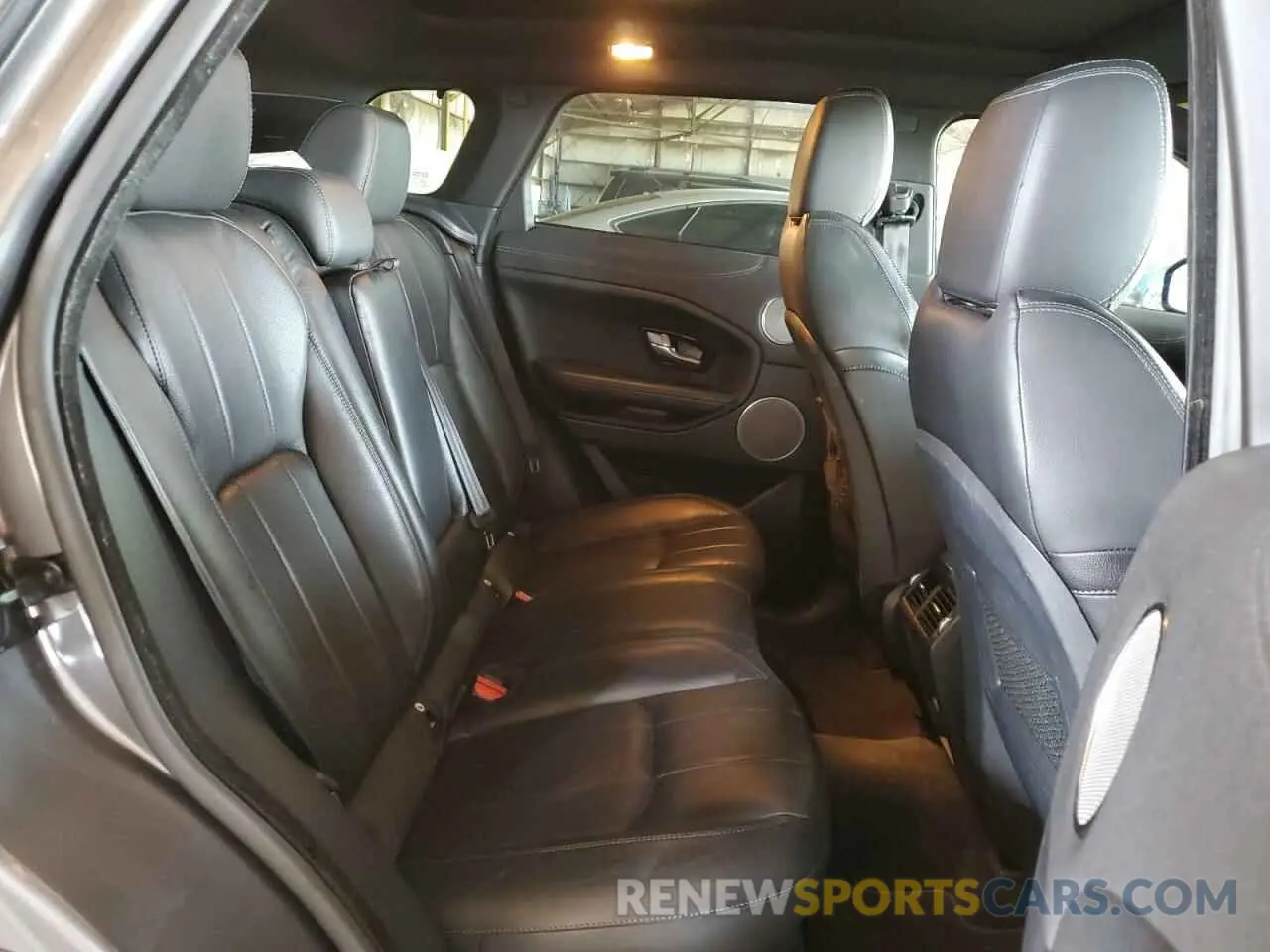10 Photograph of a damaged car SALVC2RX3KH331077 LAND ROVER RANGEROVER 2019