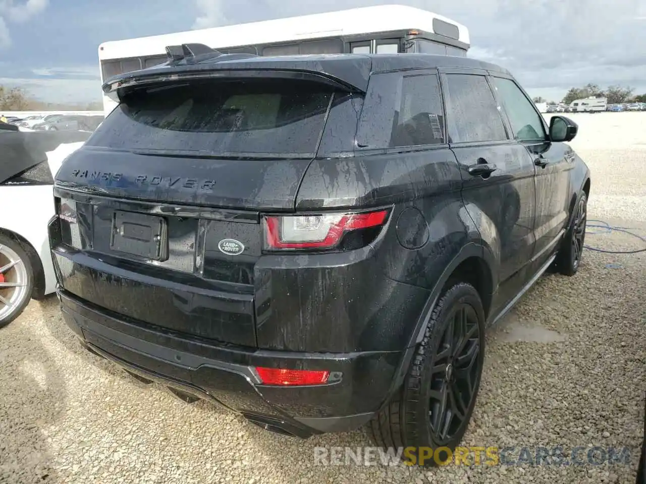 4 Photograph of a damaged car SALVD2SX0KH331206 LAND ROVER RANGEROVER 2019