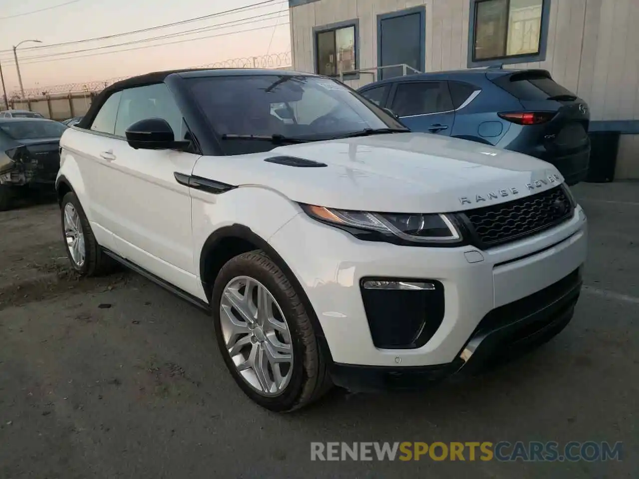 4 Photograph of a damaged car SALVD5RX8KH328500 LAND ROVER RANGEROVER 2019