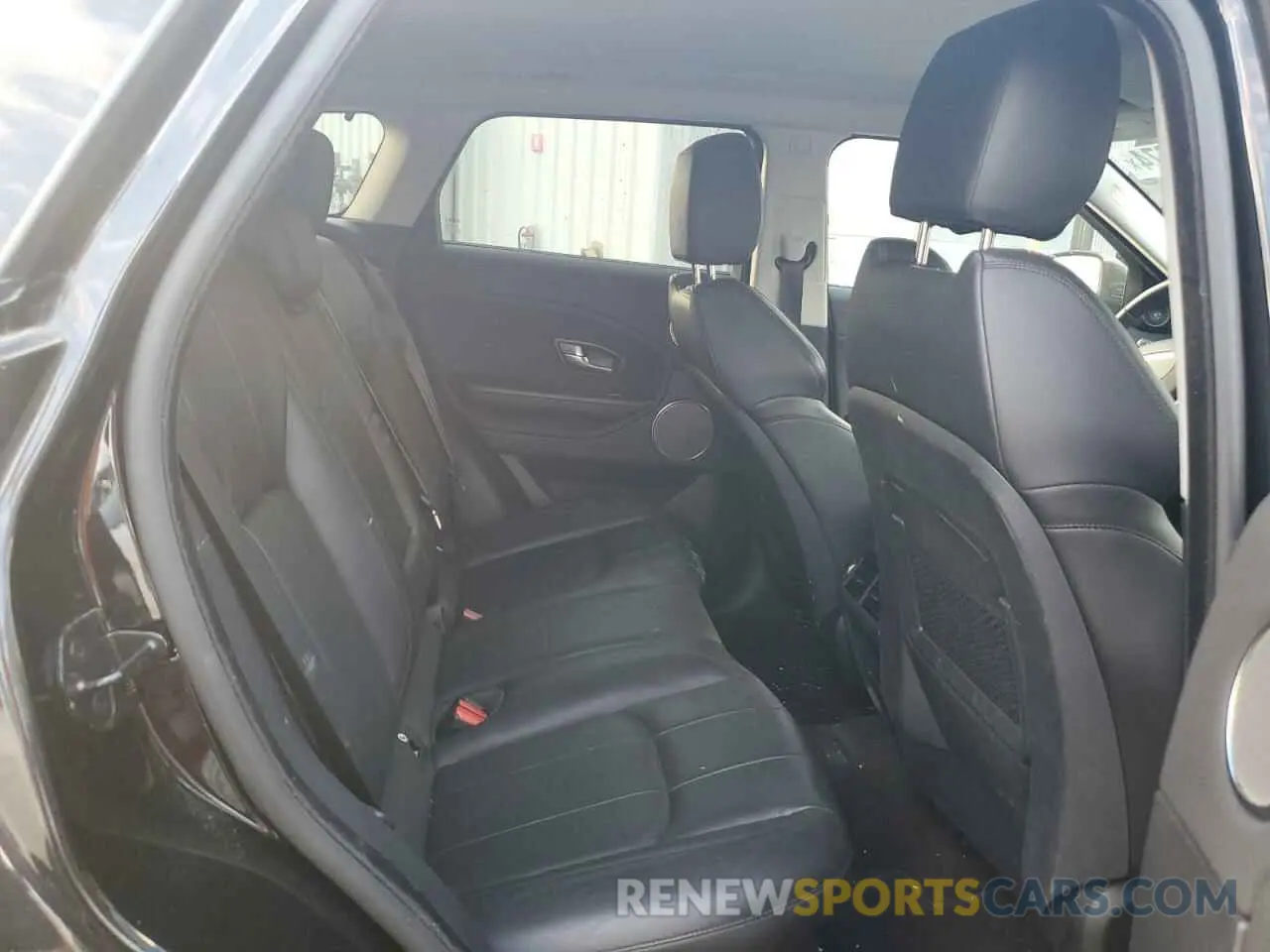 11 Photograph of a damaged car SALVP2RX2KH345878 LAND ROVER RANGEROVER 2019