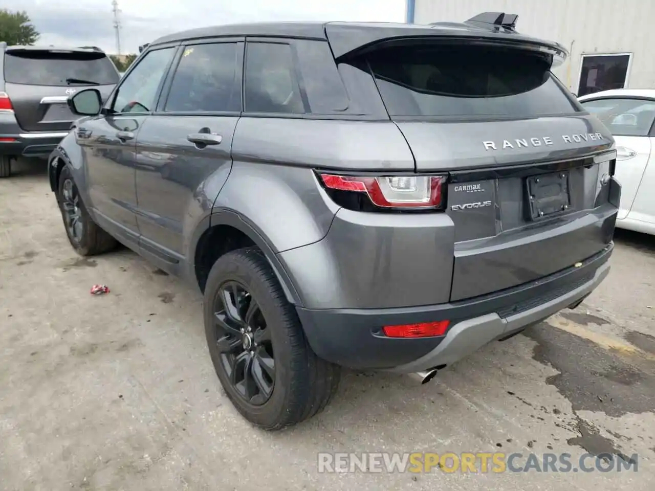 3 Photograph of a damaged car SALVP2RX2KH346819 LAND ROVER RANGEROVER 2019