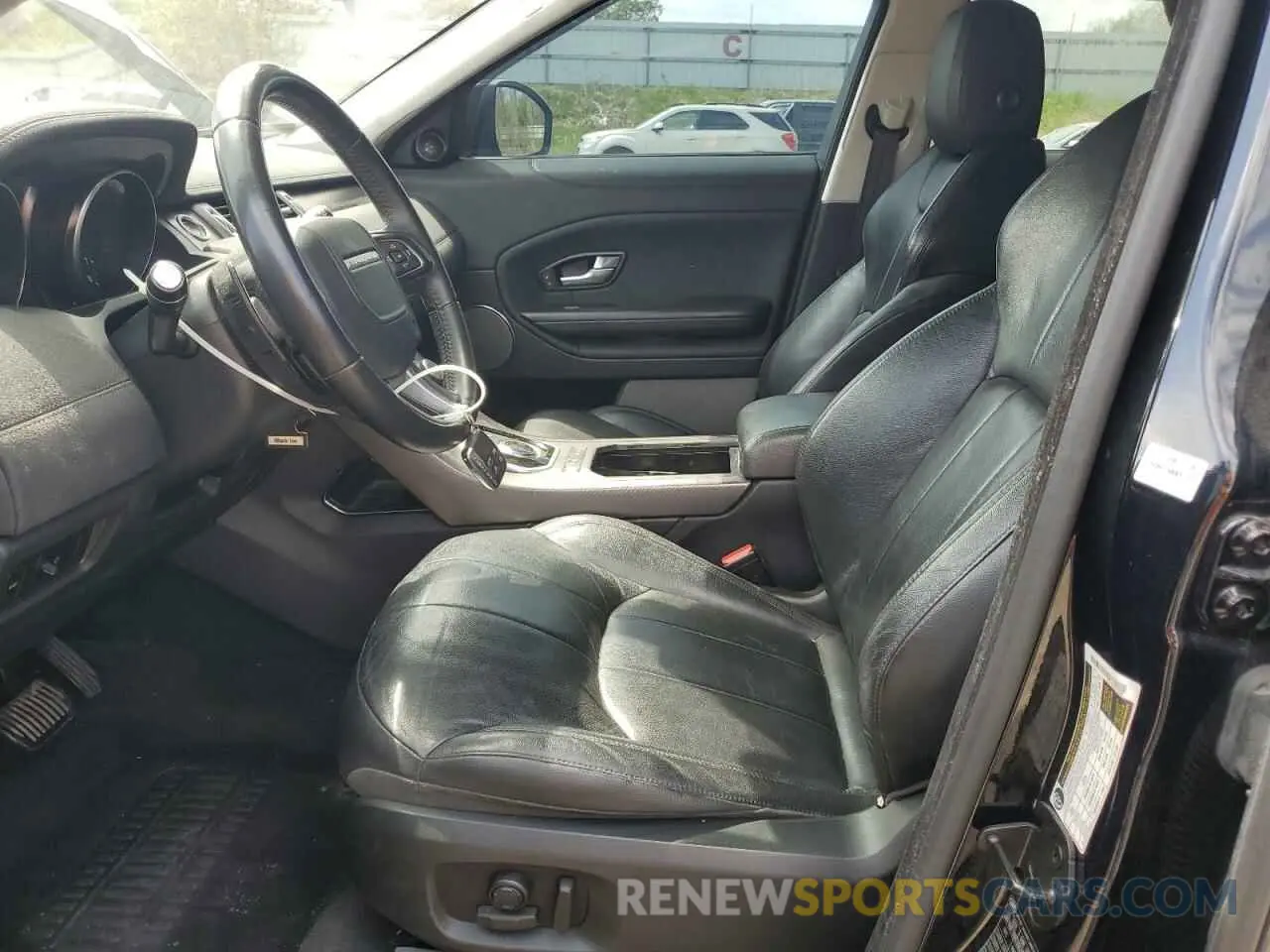 7 Photograph of a damaged car SALVP2RX5KH346040 LAND ROVER RANGEROVER 2019
