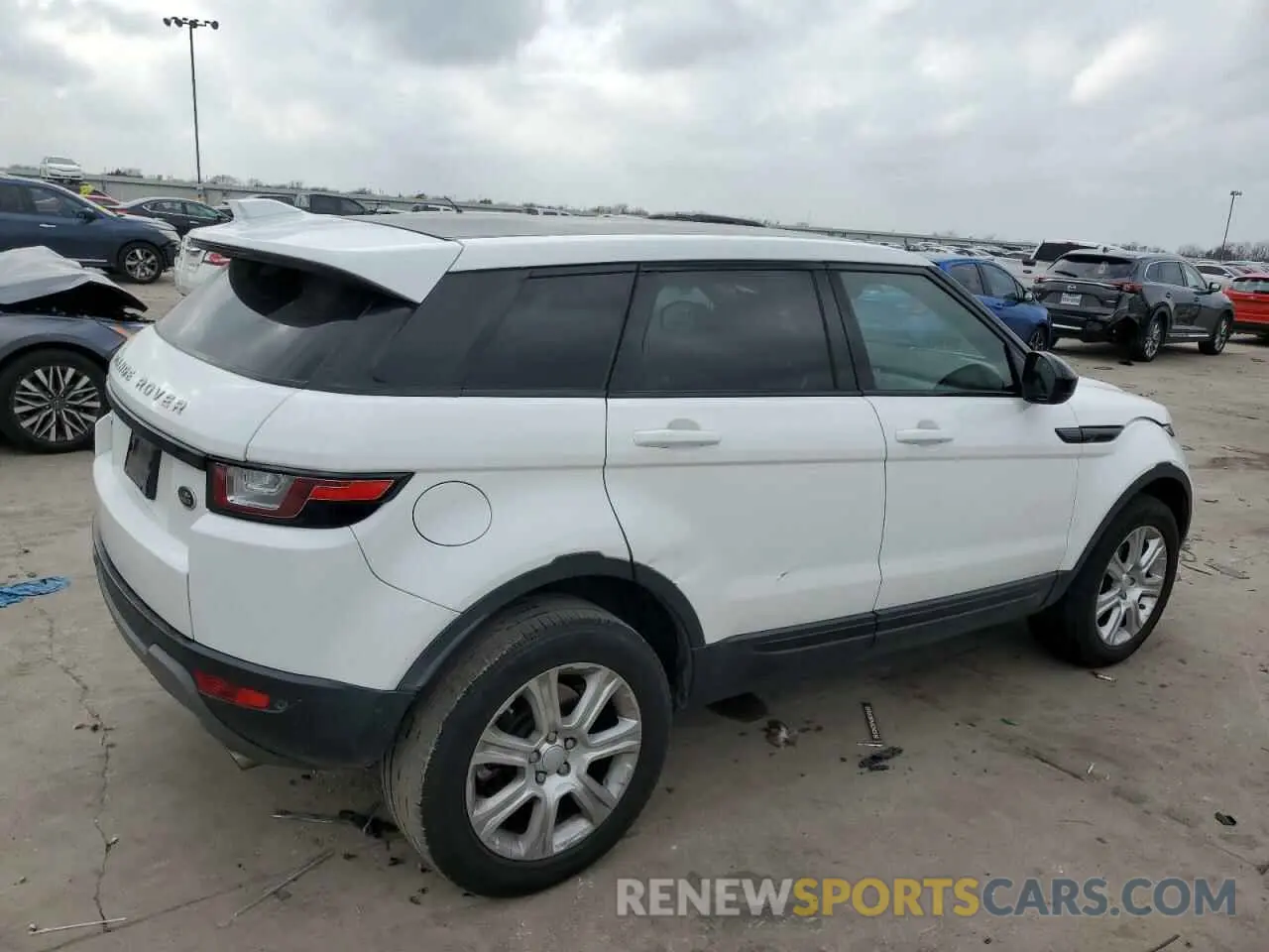 3 Photograph of a damaged car SALVP2RX6KH349965 LAND ROVER RANGEROVER 2019
