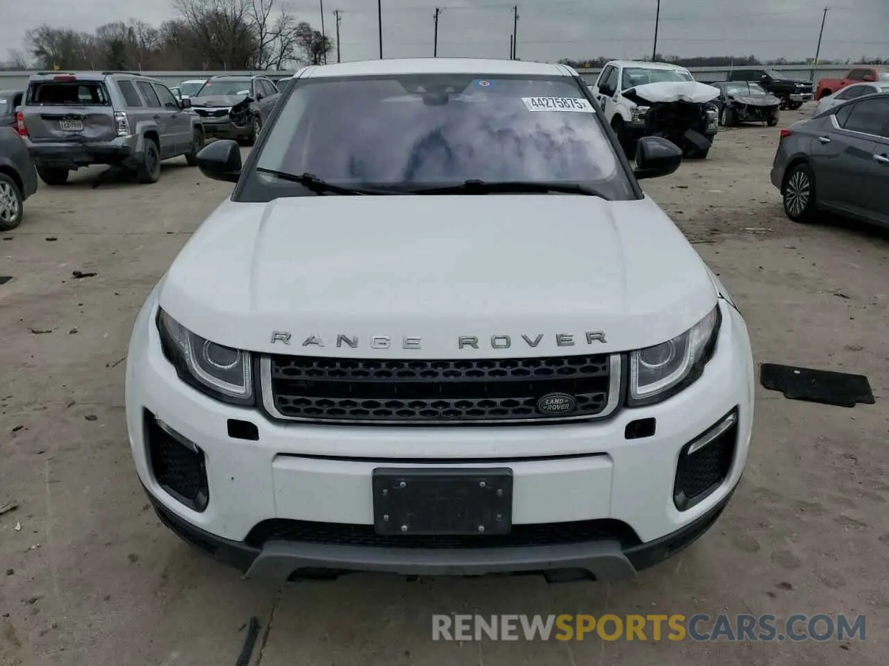 5 Photograph of a damaged car SALVP2RX6KH349965 LAND ROVER RANGEROVER 2019
