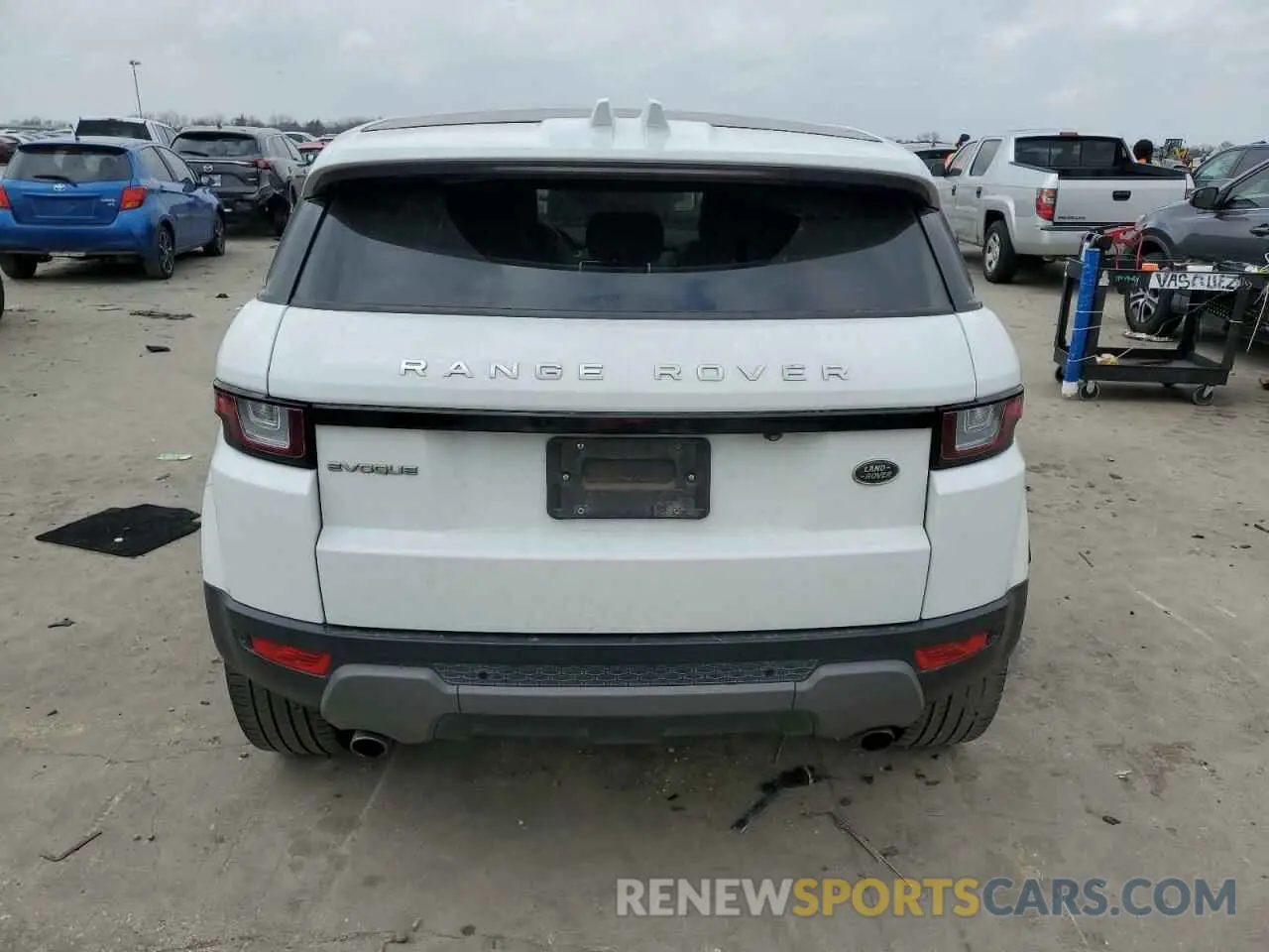 6 Photograph of a damaged car SALVP2RX6KH349965 LAND ROVER RANGEROVER 2019