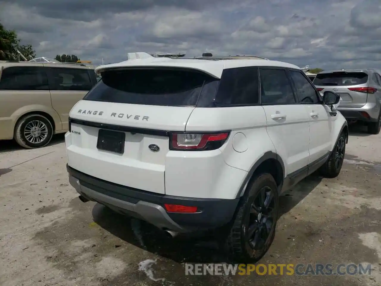 4 Photograph of a damaged car SALVP2RXXKH334353 LAND ROVER RANGEROVER 2019