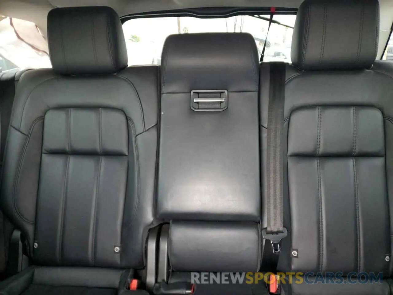 10 Photograph of a damaged car SALWG2RU2KA870958 LAND ROVER RANGEROVER 2019