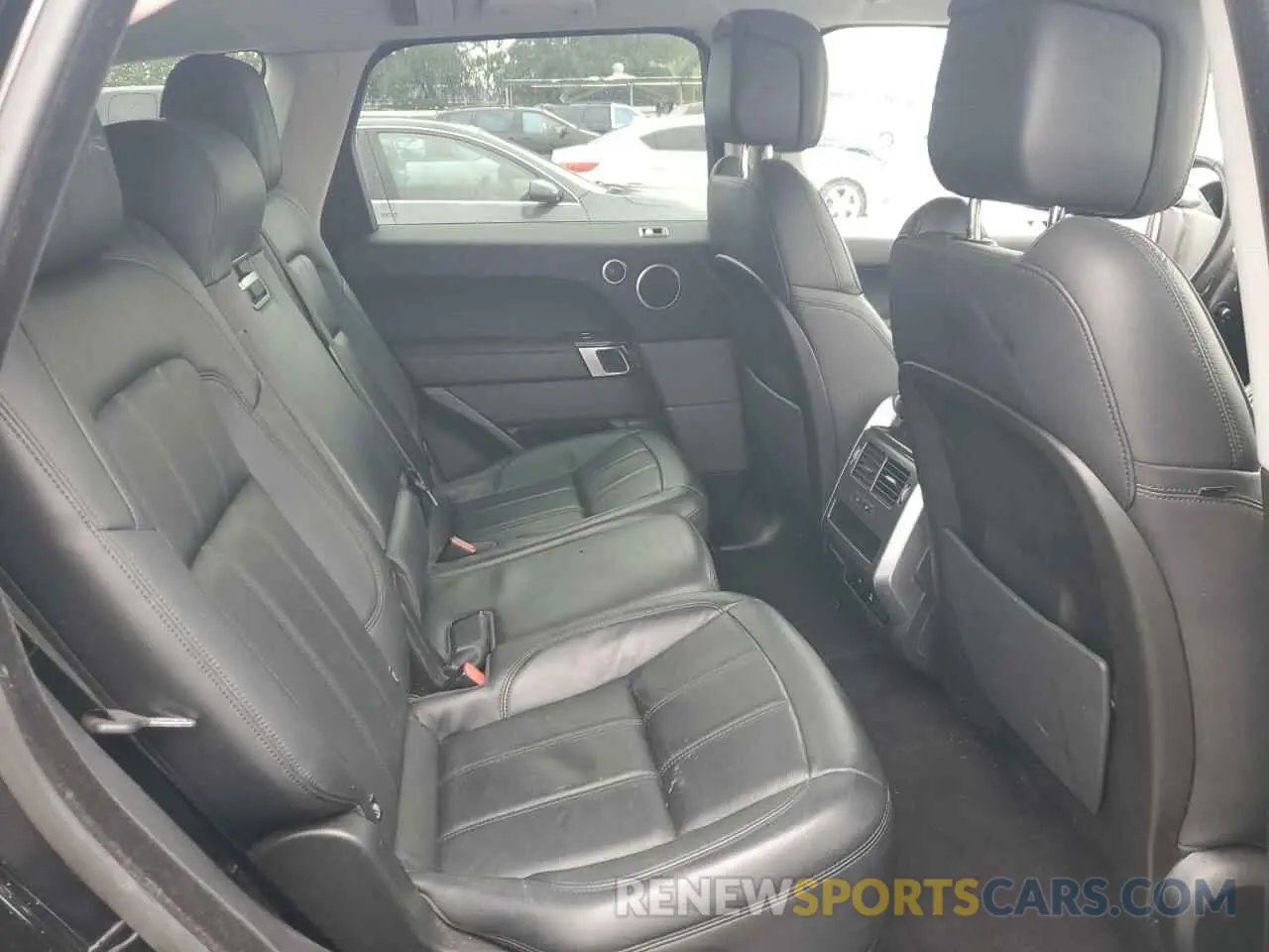 11 Photograph of a damaged car SALWG2RU2KA870958 LAND ROVER RANGEROVER 2019