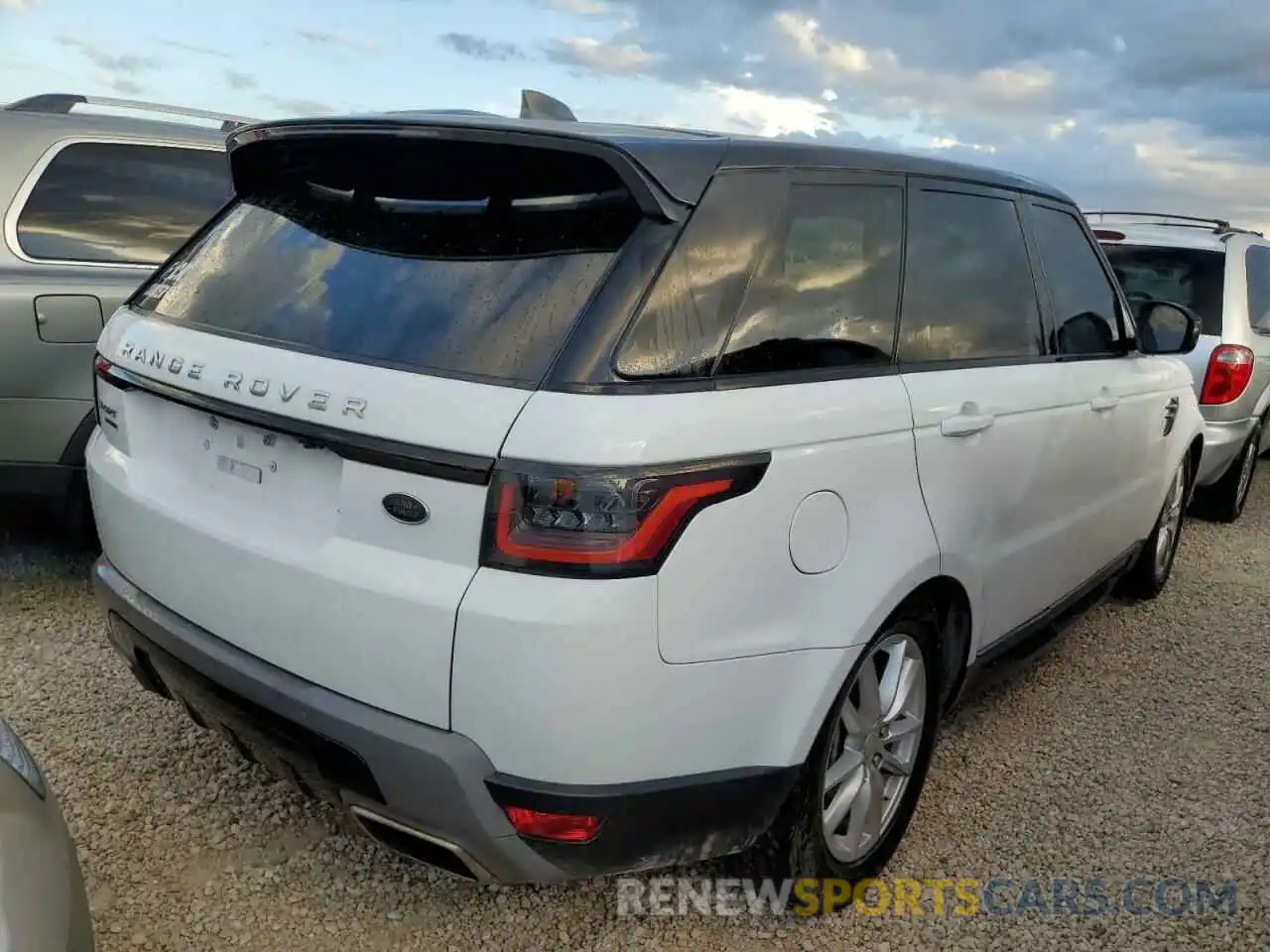 4 Photograph of a damaged car SALWG2RV3KA420843 LAND ROVER RANGEROVER 2019