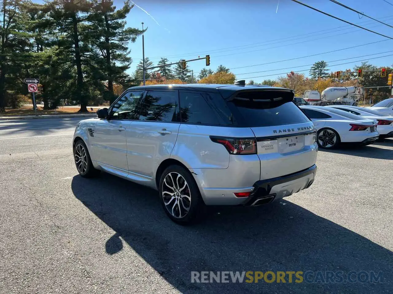 3 Photograph of a damaged car SALWR2RE0KA834642 LAND ROVER RANGEROVER 2019
