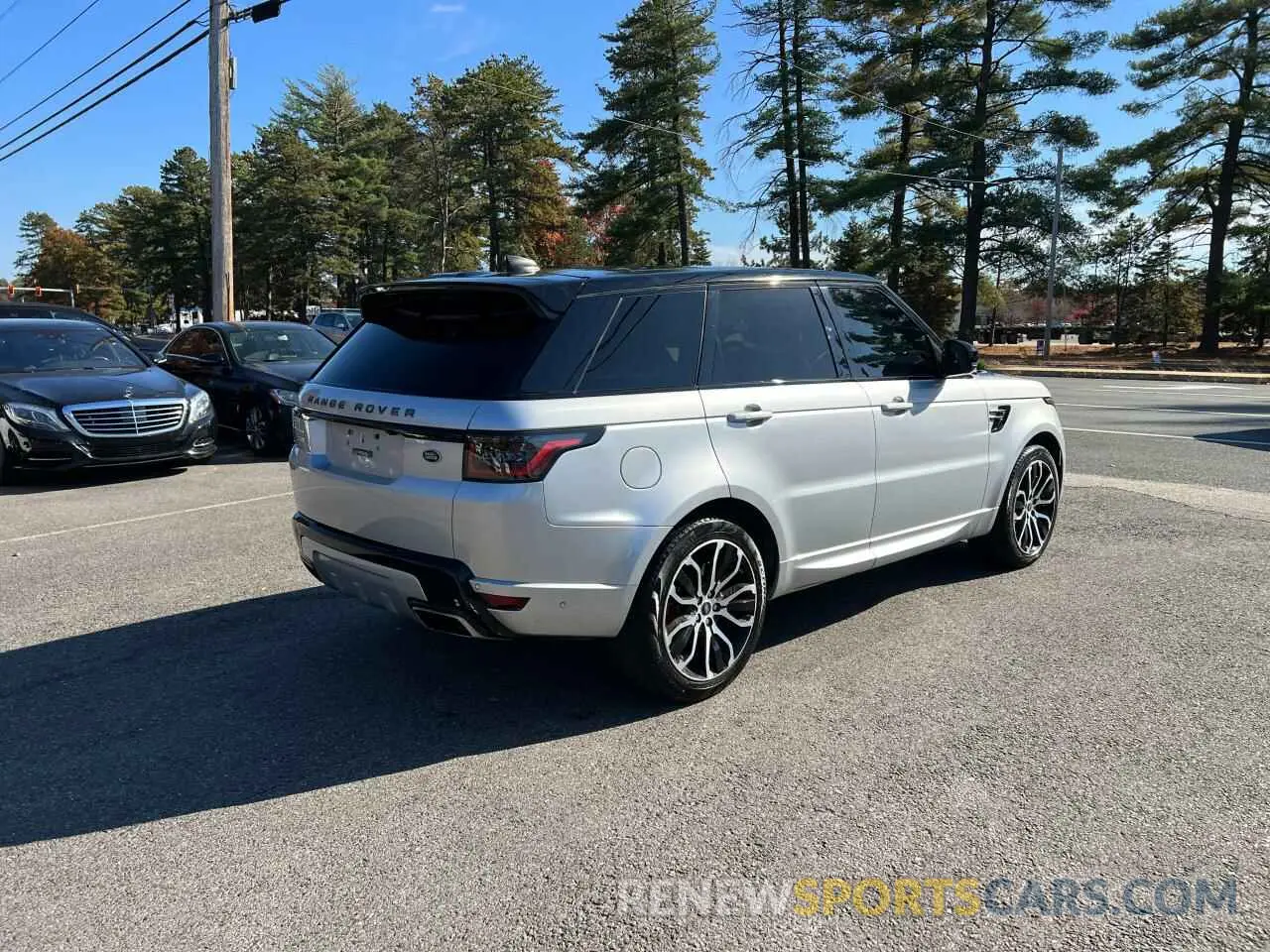 4 Photograph of a damaged car SALWR2RE0KA834642 LAND ROVER RANGEROVER 2019