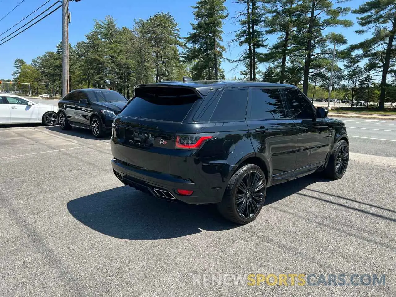 4 Photograph of a damaged car SALWR2RE1KA822788 LAND ROVER RANGEROVER 2019