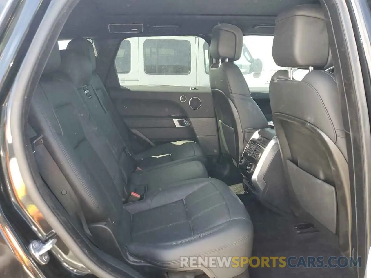 11 Photograph of a damaged car SALWR2RE5KA837892 LAND ROVER RANGEROVER 2019