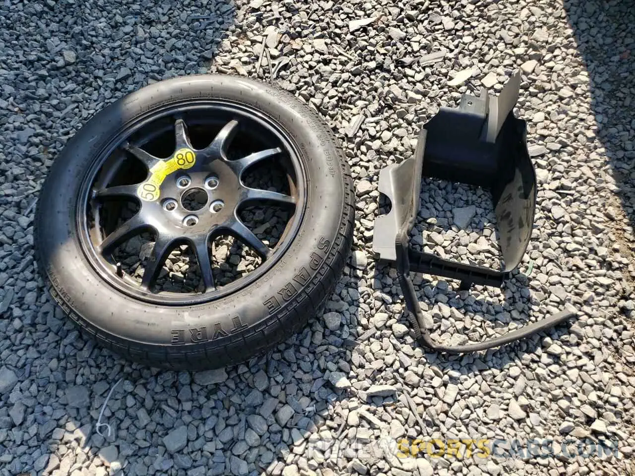 13 Photograph of a damaged car SALWR2RE5KA853431 LAND ROVER RANGEROVER 2019