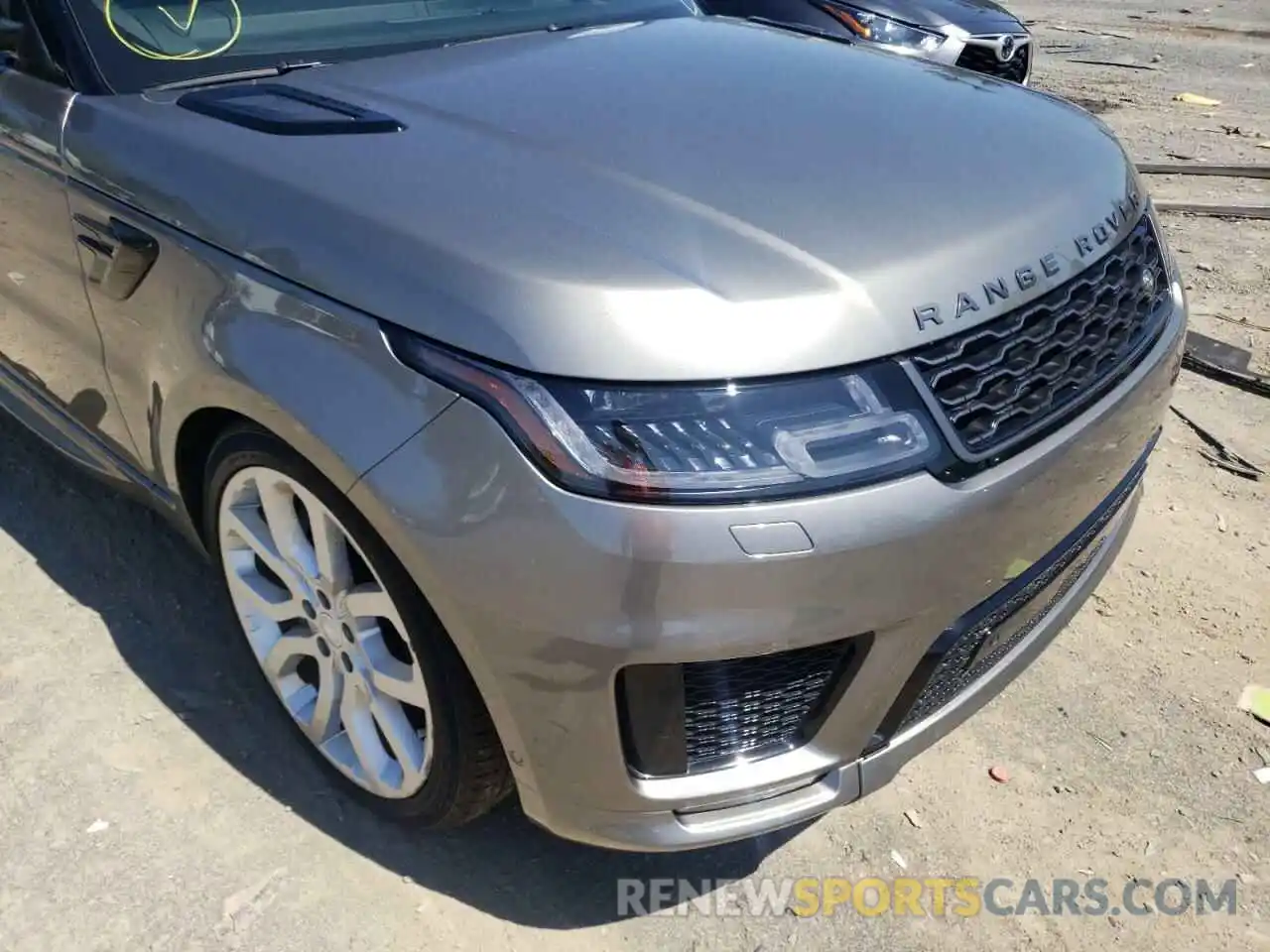 9 Photograph of a damaged car SALWR2RE8KA828653 LAND ROVER RANGEROVER 2019