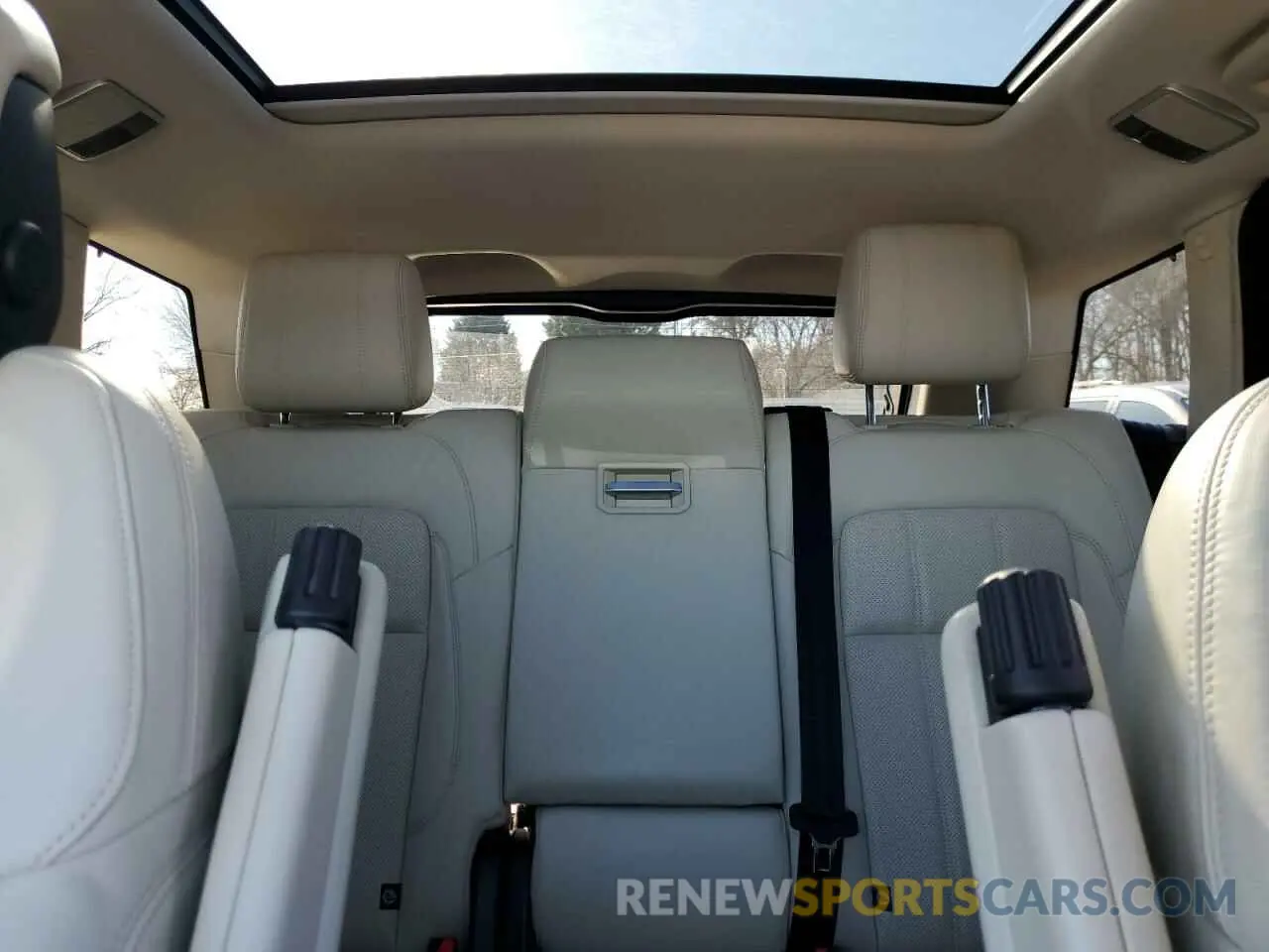 10 Photograph of a damaged car SALWR2RK5KA818474 LAND ROVER RANGEROVER 2019
