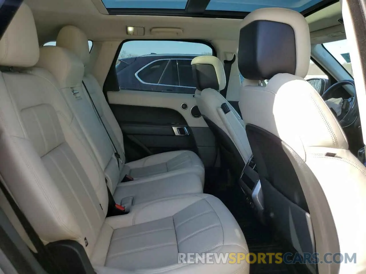 11 Photograph of a damaged car SALWR2RK5KA818474 LAND ROVER RANGEROVER 2019