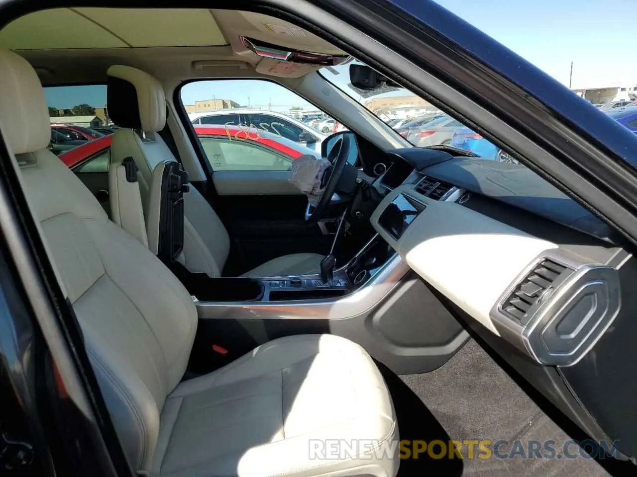 5 Photograph of a damaged car SALWR2RV0KA426870 LAND ROVER RANGEROVER 2019