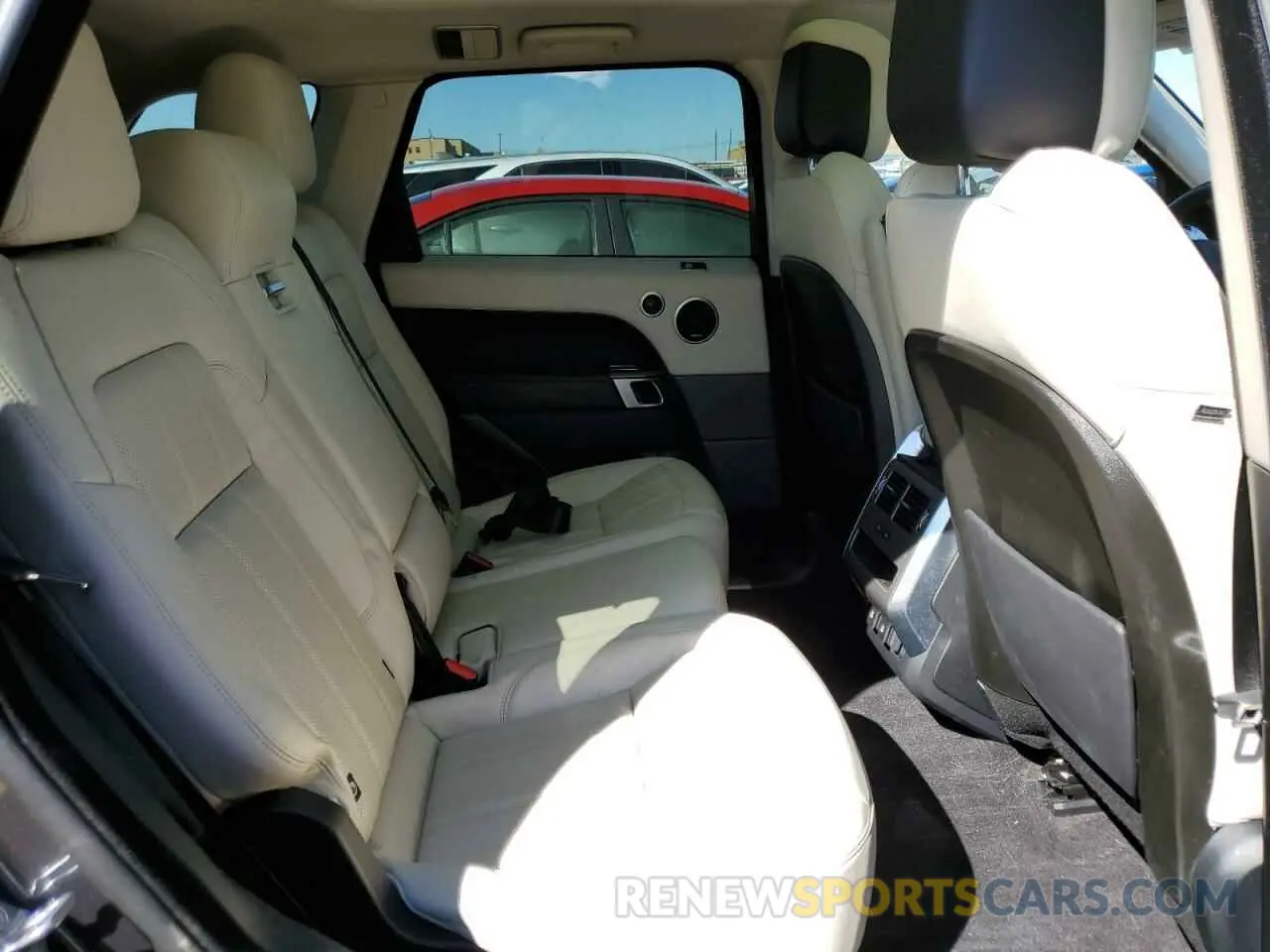 6 Photograph of a damaged car SALWR2RV0KA426870 LAND ROVER RANGEROVER 2019