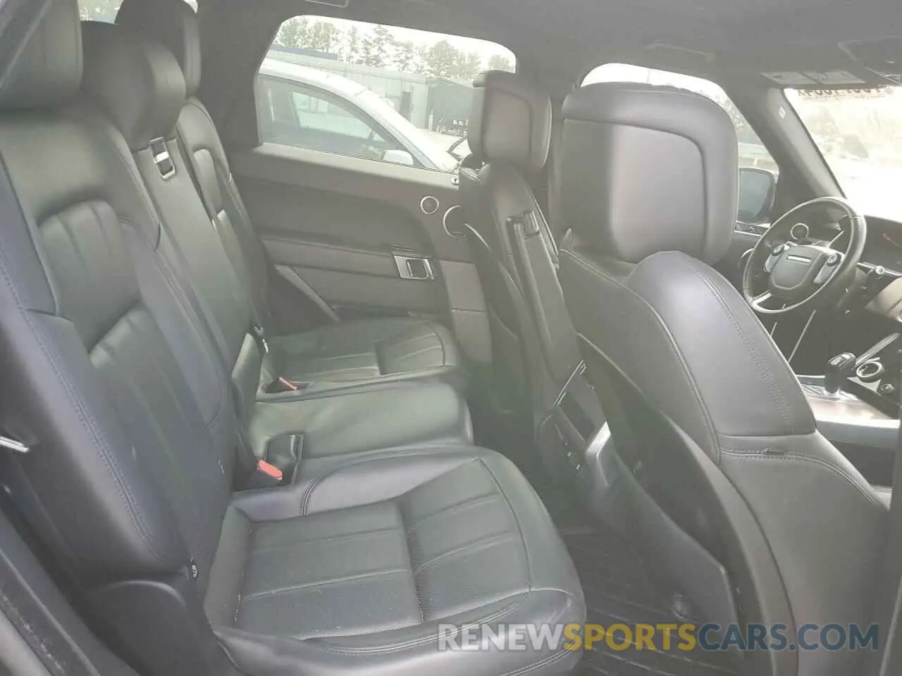 11 Photograph of a damaged car SALWR2RV5KA828318 LAND ROVER RANGEROVER 2019
