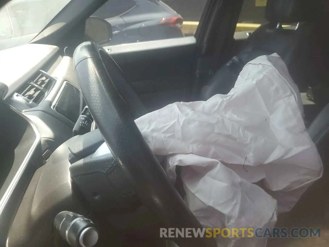 8 Photograph of a damaged car SALWR2RV6KA829252 LAND ROVER RANGEROVER 2019
