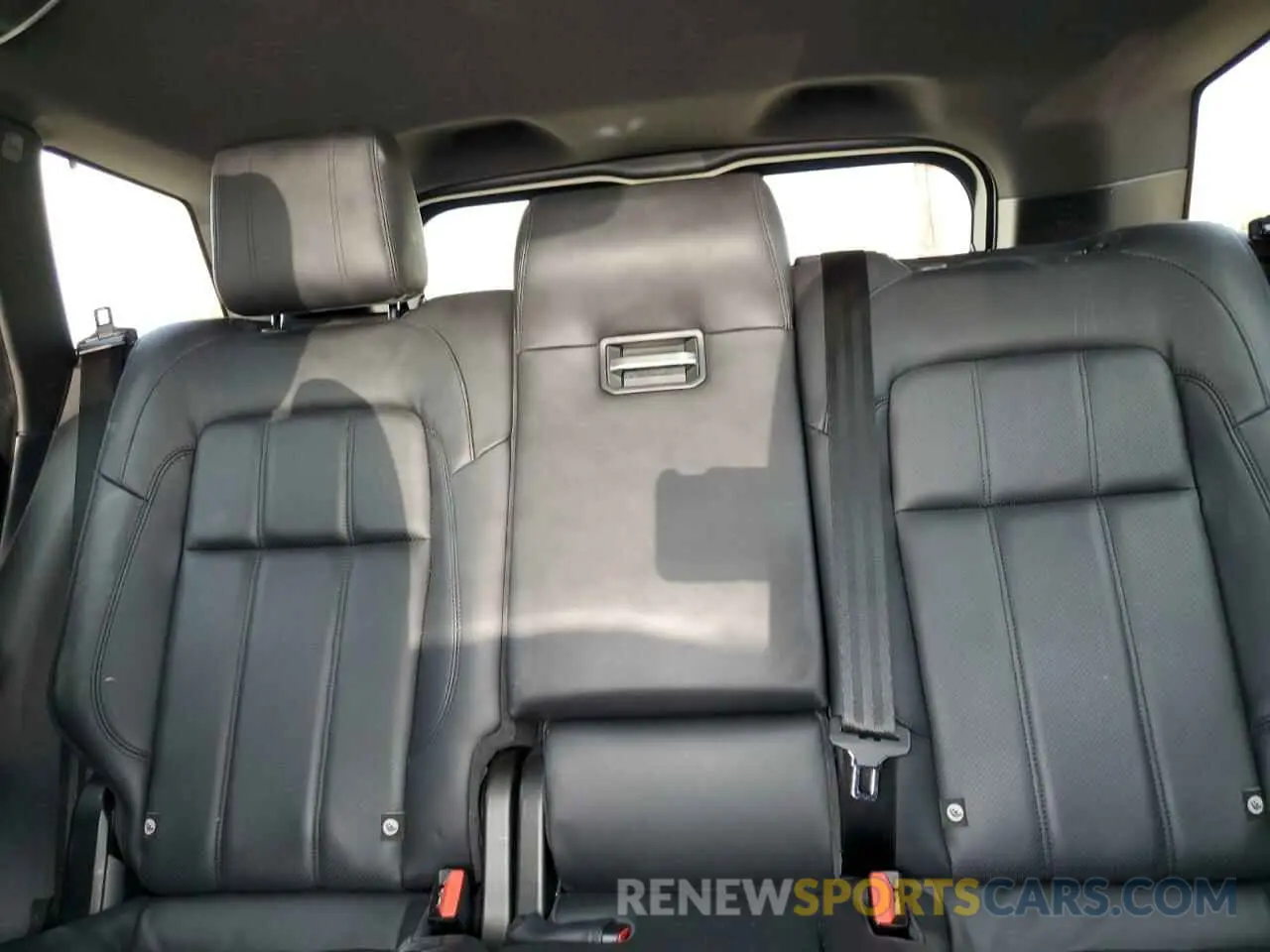 10 Photograph of a damaged car SALWR2RV6KA847282 LAND ROVER RANGEROVER 2019
