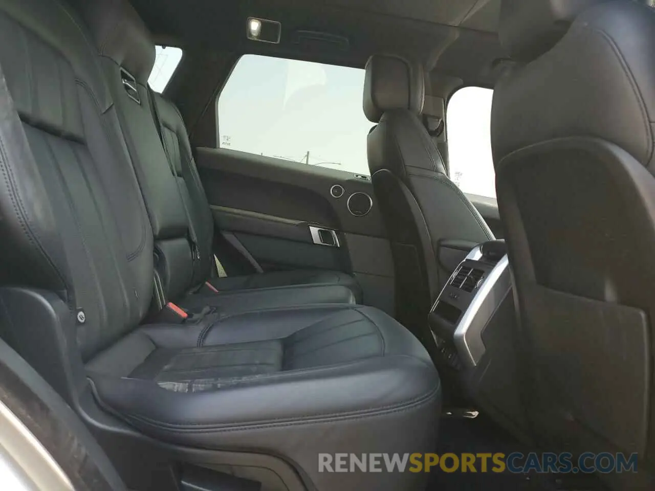 11 Photograph of a damaged car SALWR2RV6KA847282 LAND ROVER RANGEROVER 2019