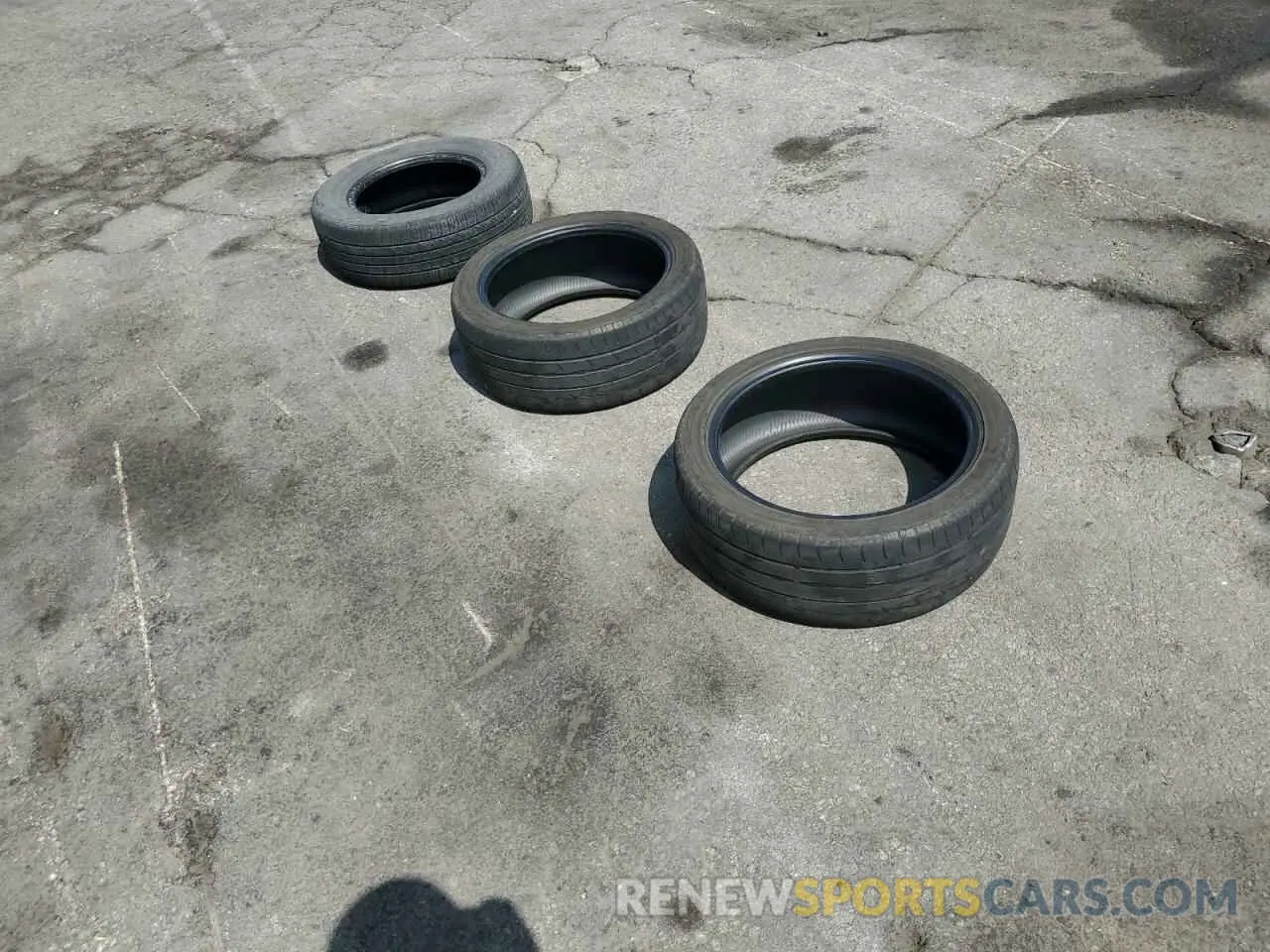 13 Photograph of a damaged car SALWR2RV6KA847282 LAND ROVER RANGEROVER 2019