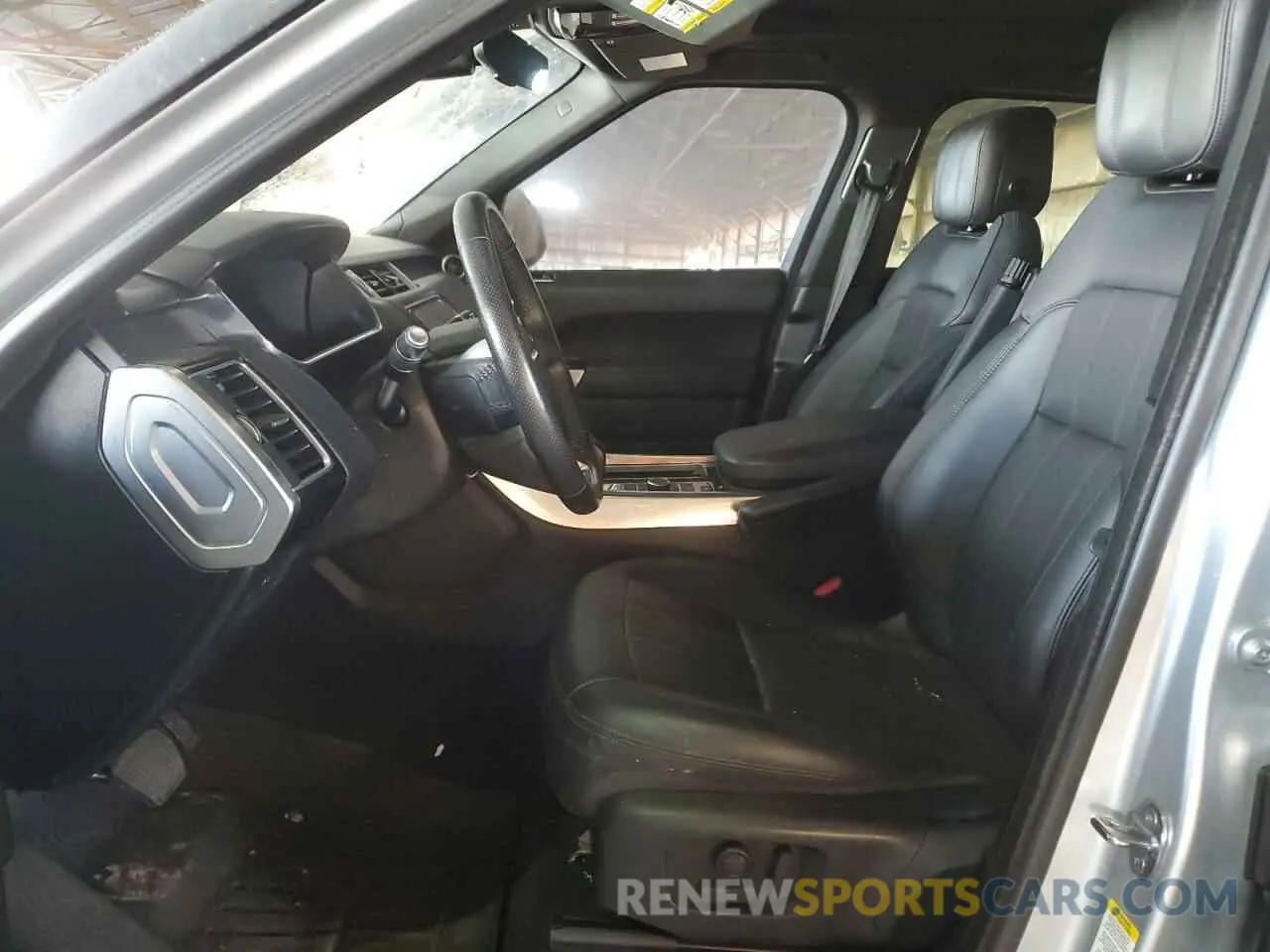 7 Photograph of a damaged car SALWR2RV8KA829172 LAND ROVER RANGEROVER 2019