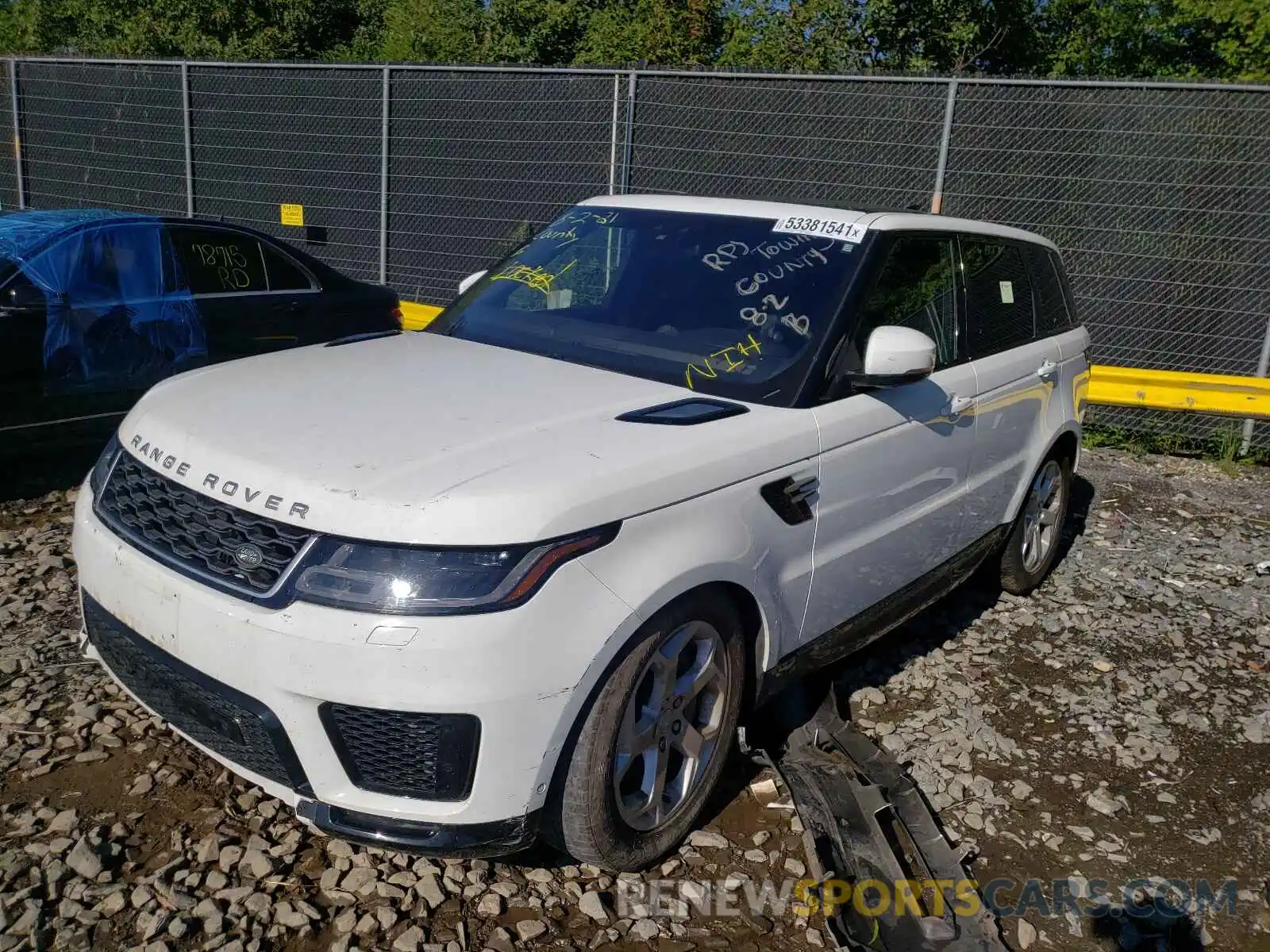 2 Photograph of a damaged car SALWR2RV9KA826023 LAND ROVER RANGEROVER 2019