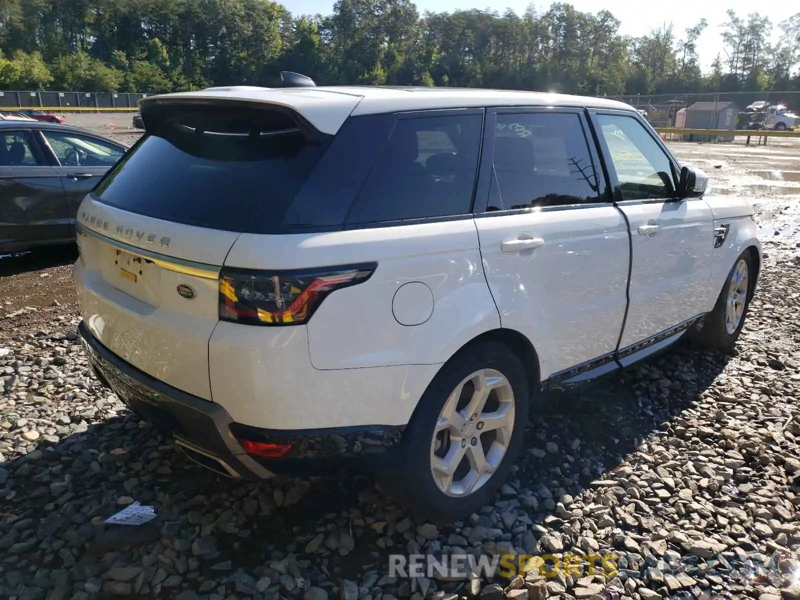 4 Photograph of a damaged car SALWR2RV9KA826023 LAND ROVER RANGEROVER 2019