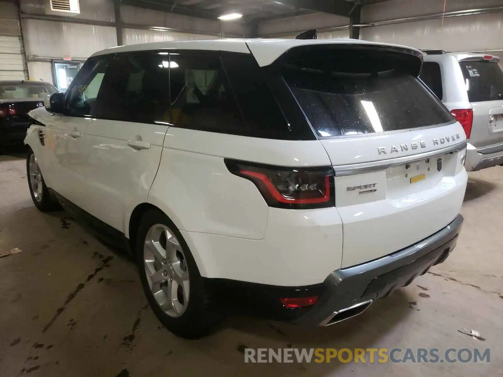 3 Photograph of a damaged car SALWR2RV9KA826202 LAND ROVER RANGEROVER 2019