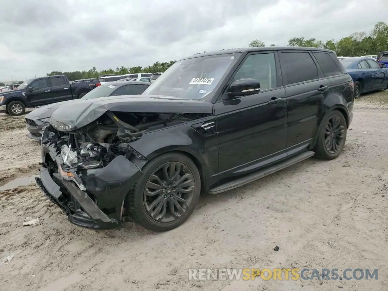 1 Photograph of a damaged car SALWR2RV9KA833571 LAND ROVER RANGEROVER 2019