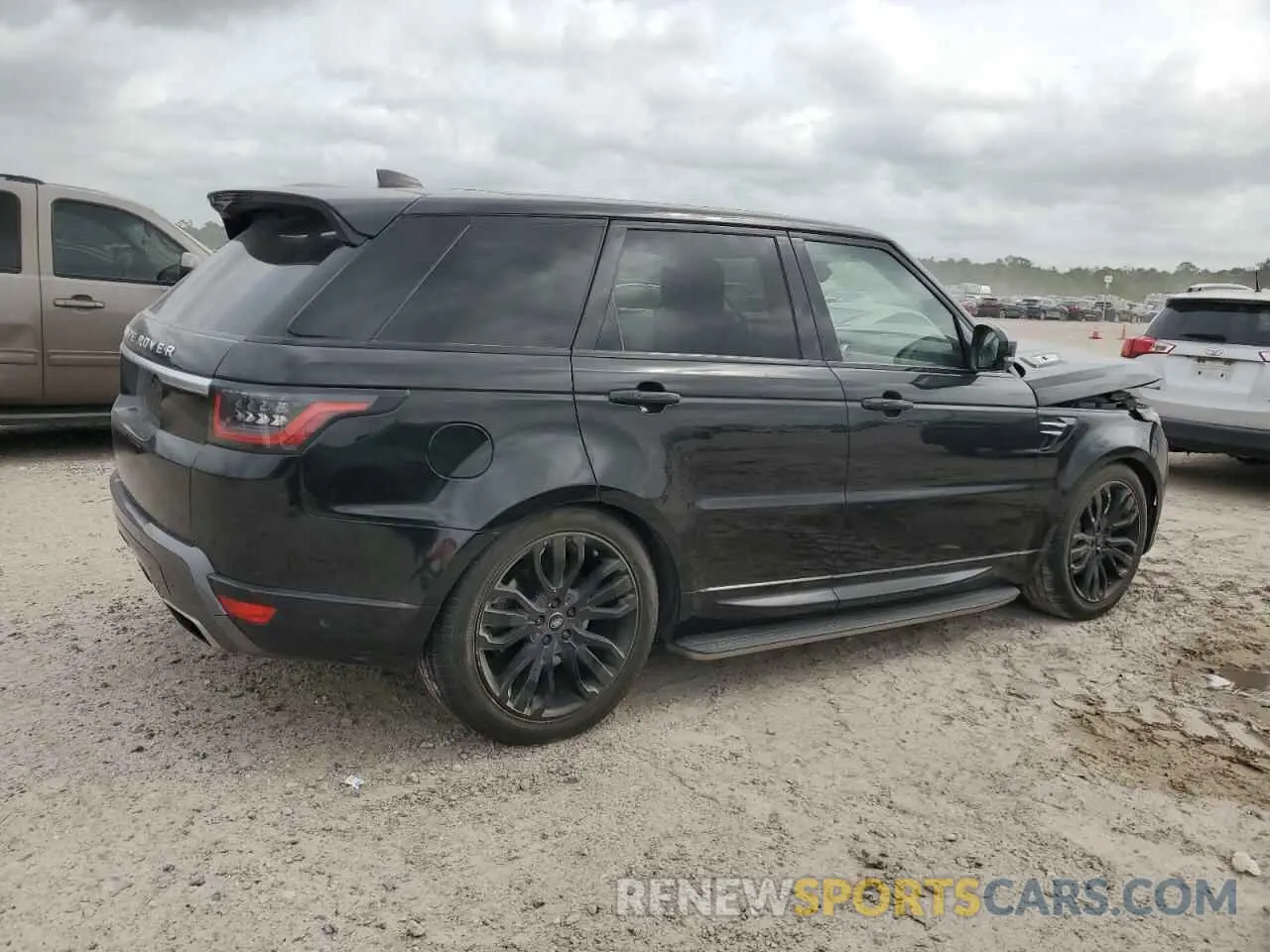 3 Photograph of a damaged car SALWR2RV9KA833571 LAND ROVER RANGEROVER 2019
