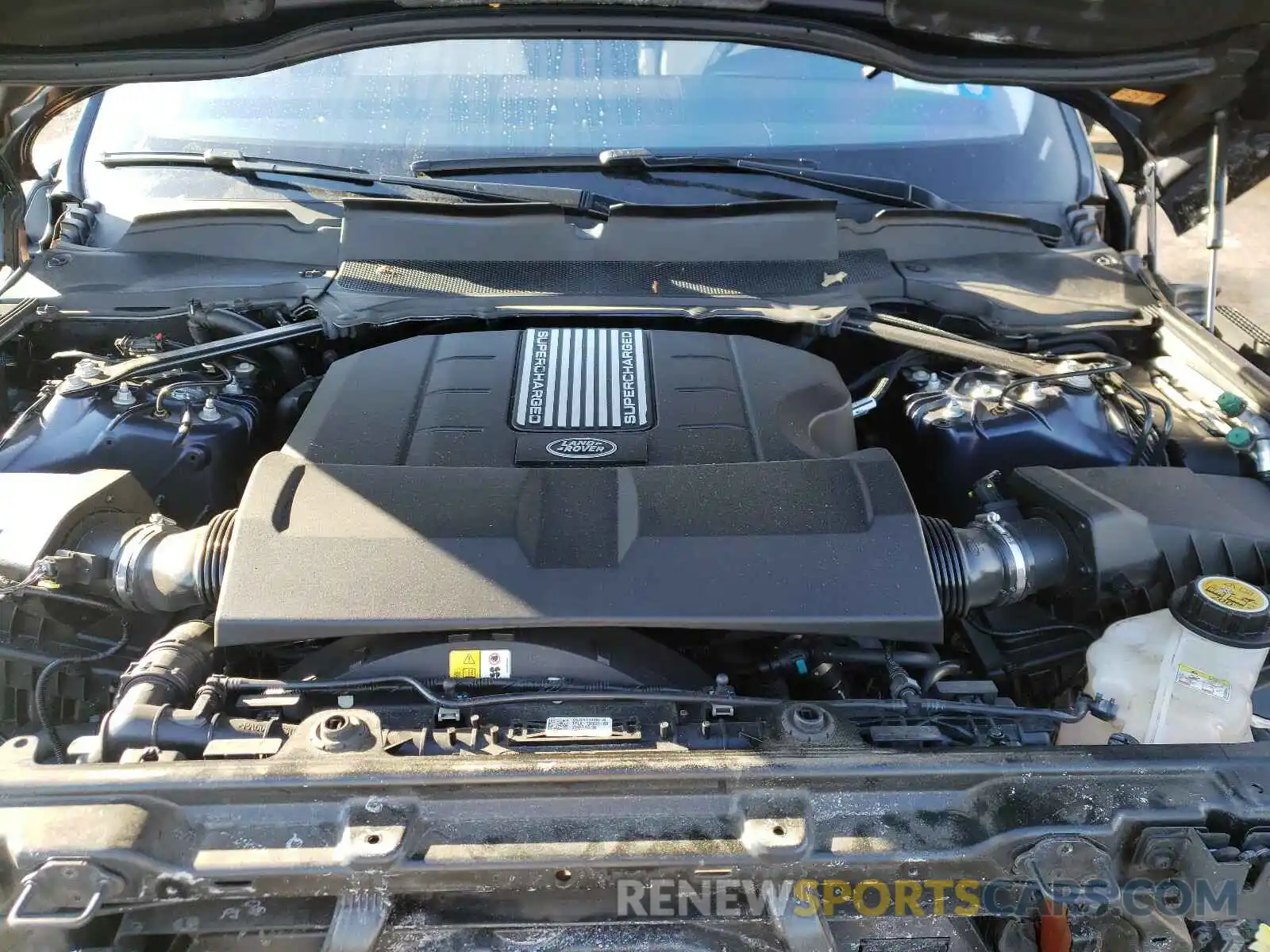 7 Photograph of a damaged car SALWR2RVXKA825804 LAND ROVER RANGEROVER 2019