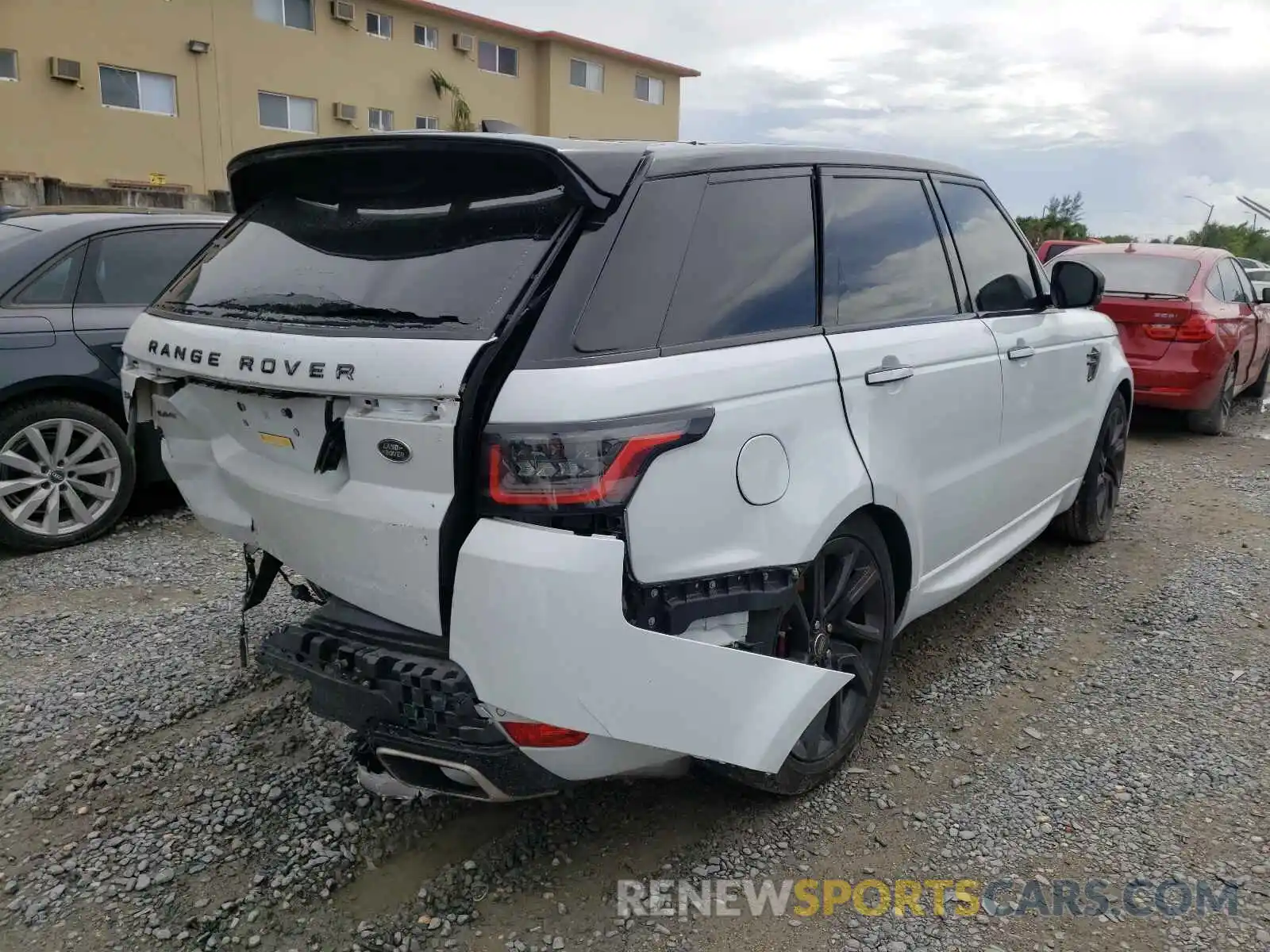 4 Photograph of a damaged car SALWV2SV1KA416225 LAND ROVER RANGEROVER 2019