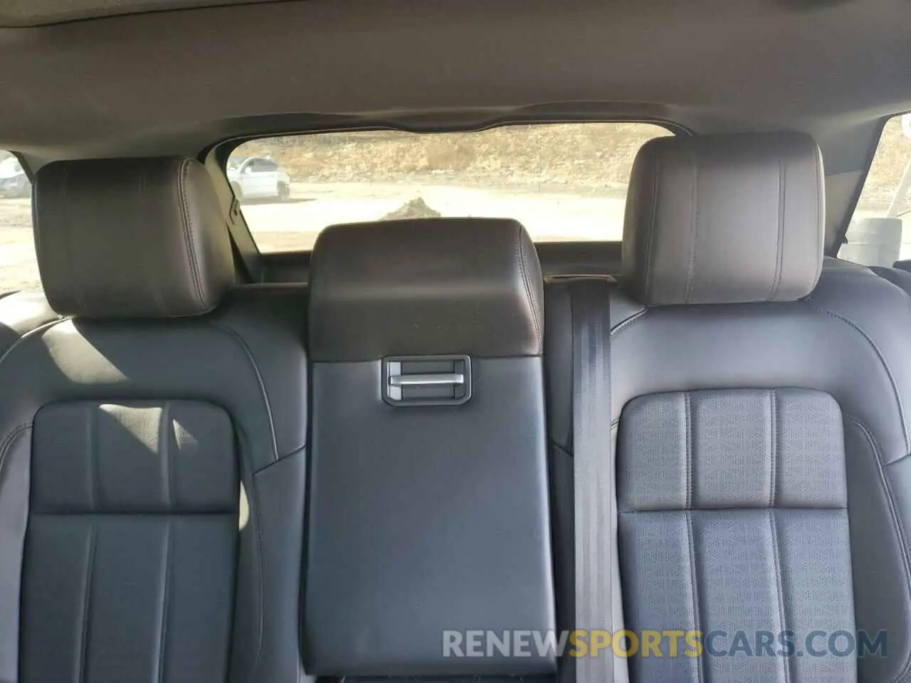 10 Photograph of a damaged car SALWV2SV4KA426621 LAND ROVER RANGEROVER 2019