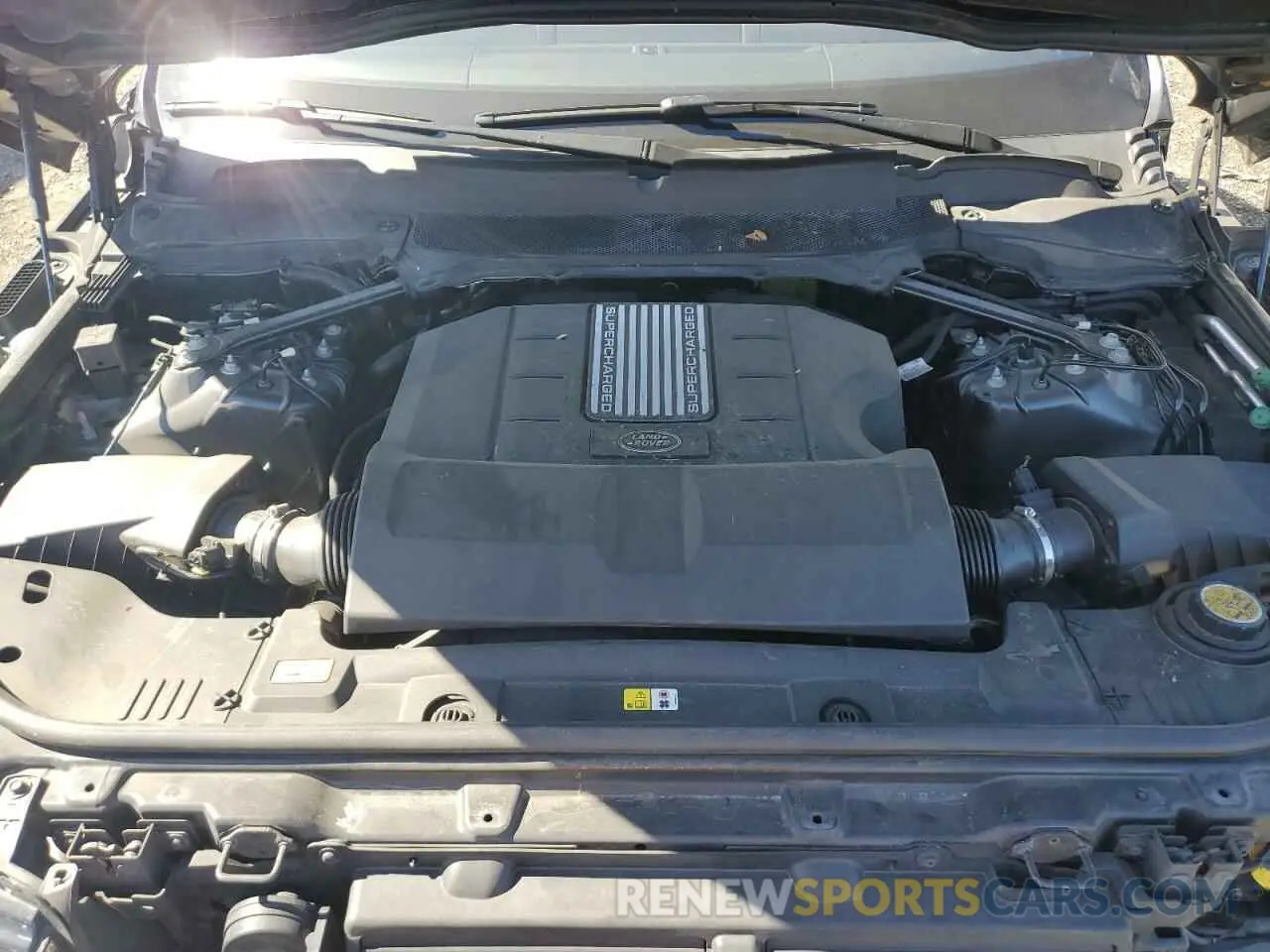 12 Photograph of a damaged car SALWV2SV4KA426621 LAND ROVER RANGEROVER 2019