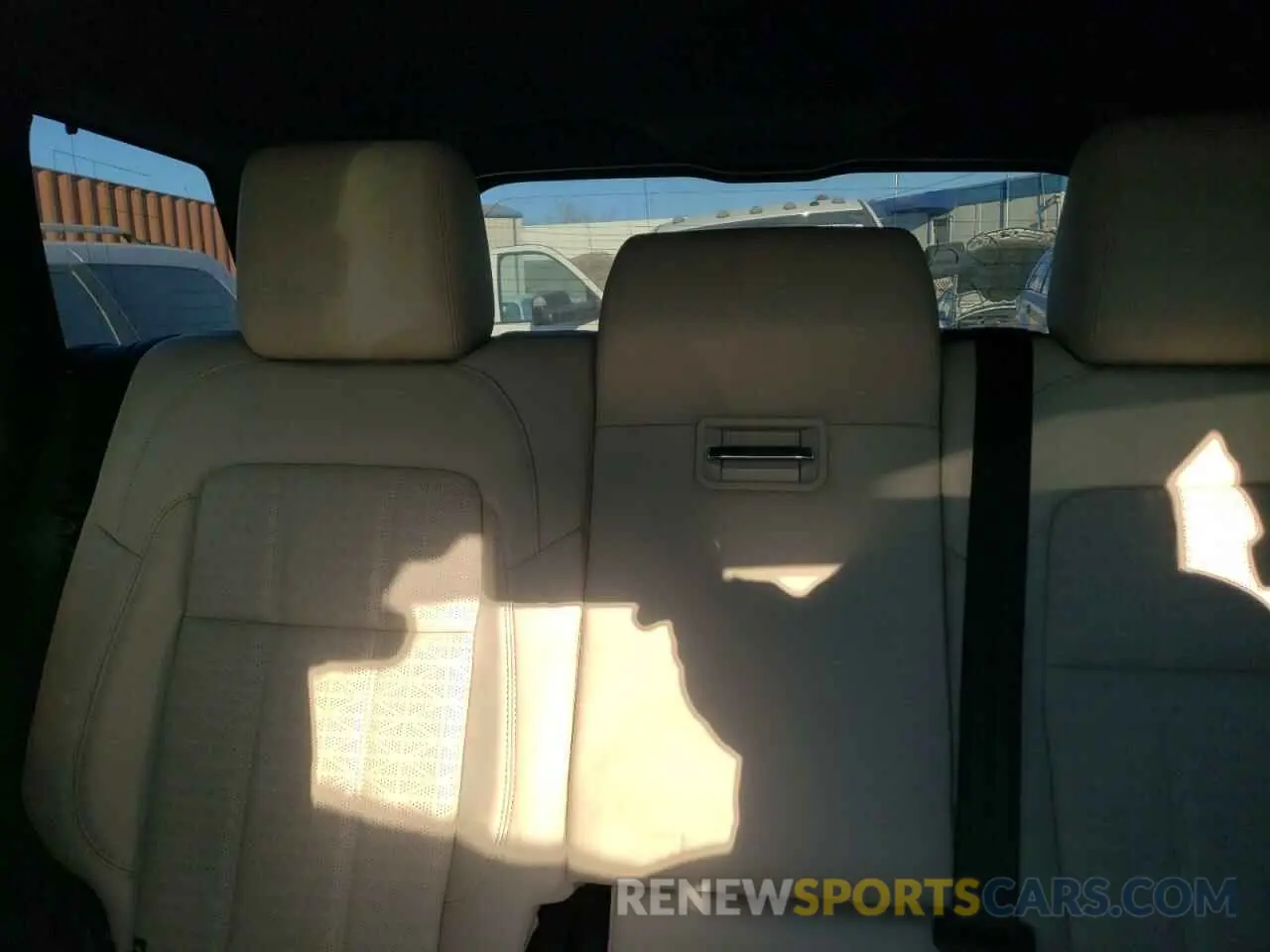 10 Photograph of a damaged car SALWV2SV4KA847559 LAND ROVER RANGEROVER 2019