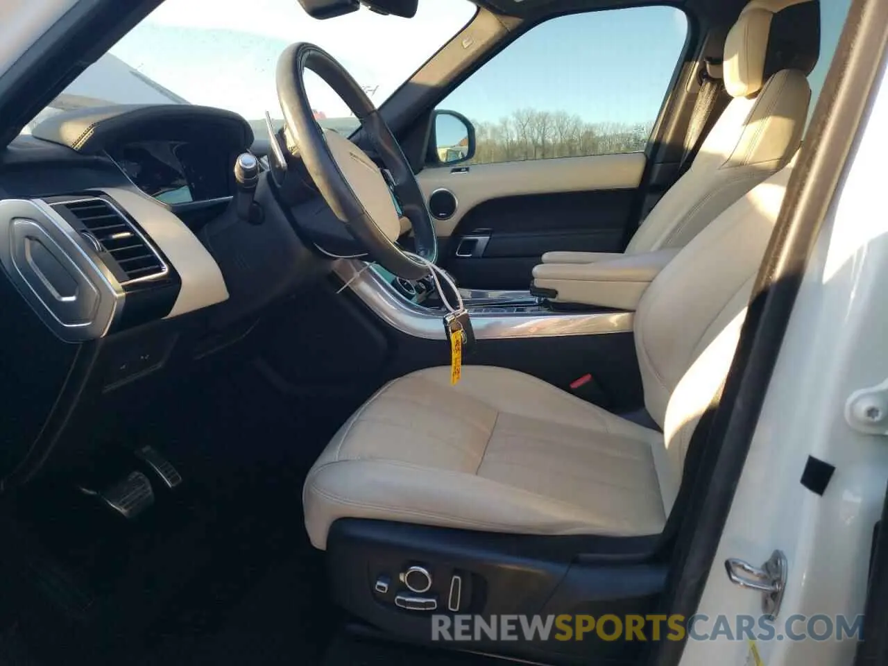 7 Photograph of a damaged car SALWV2SV4KA847559 LAND ROVER RANGEROVER 2019