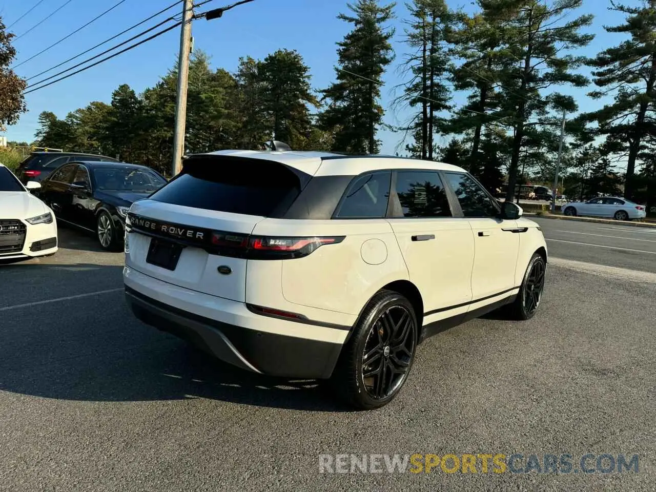 3 Photograph of a damaged car SALYA2EX1KA202756 LAND ROVER RANGEROVER 2019