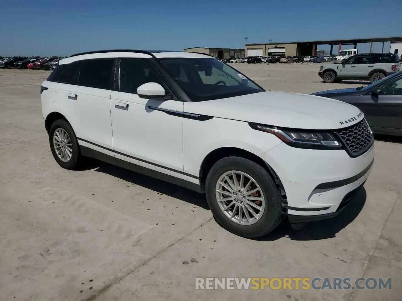 4 Photograph of a damaged car SALYA2EX1KA792733 LAND ROVER RANGEROVER 2019
