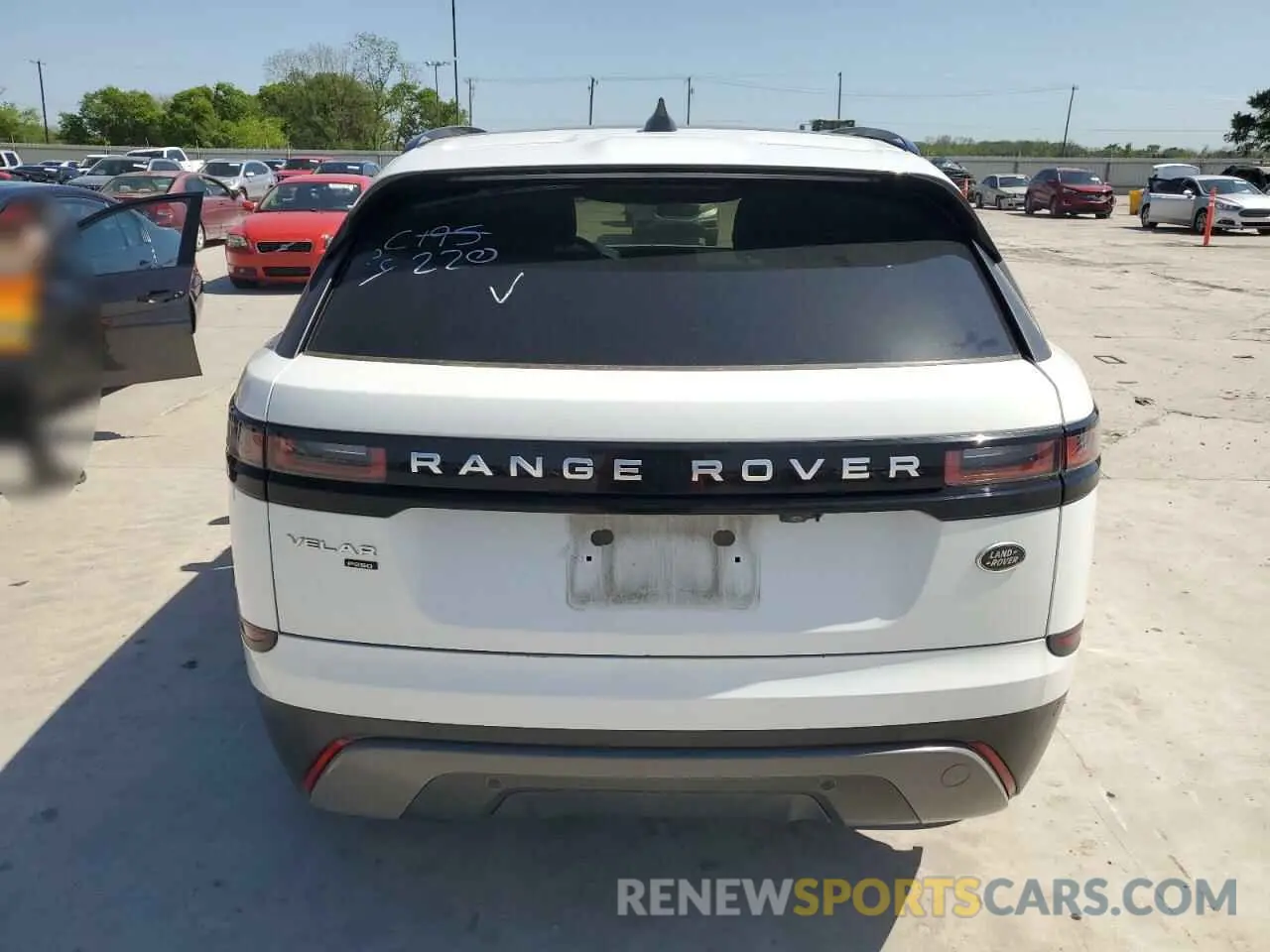 6 Photograph of a damaged car SALYA2EX1KA792733 LAND ROVER RANGEROVER 2019